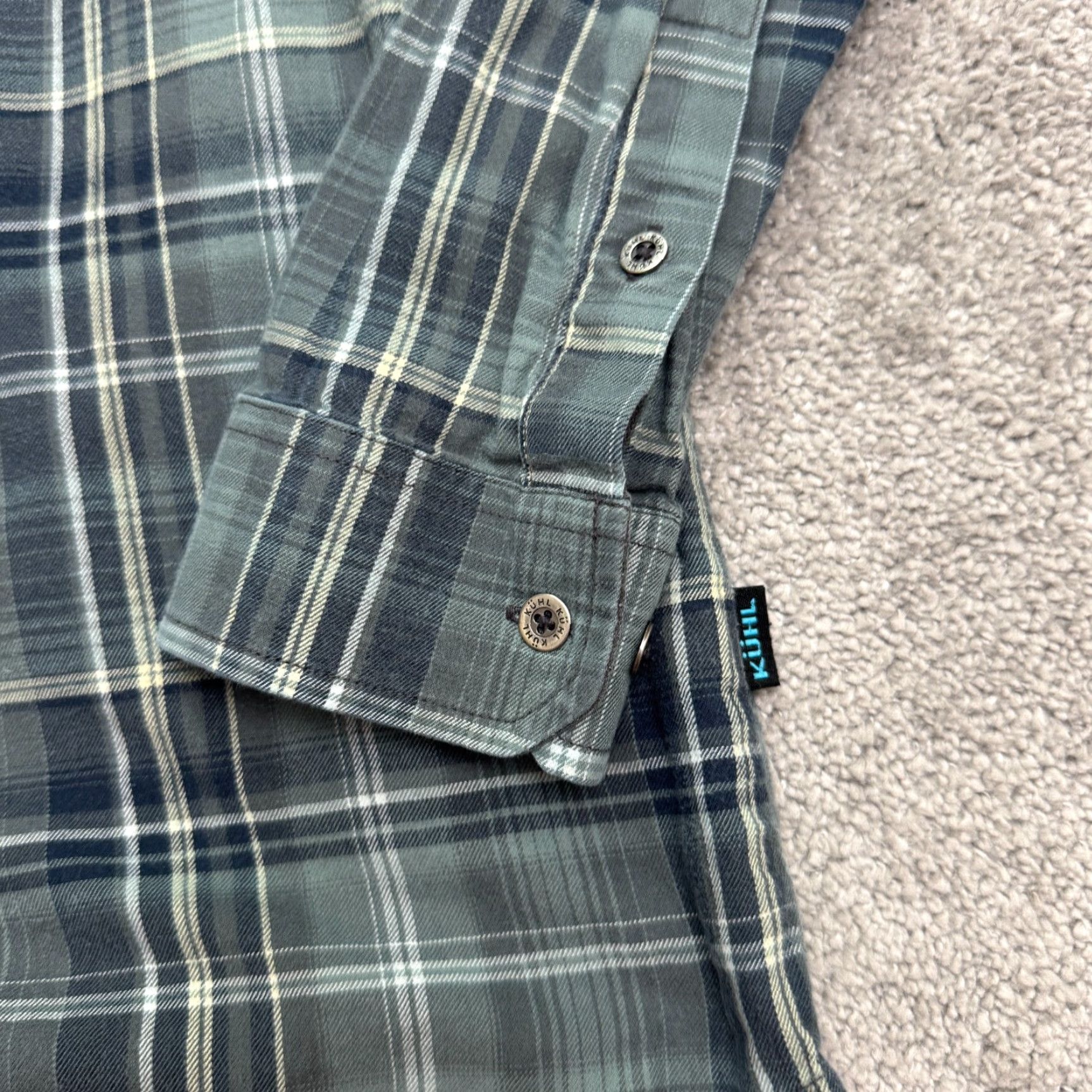 Vintage Kuhl Flannel Button-Up Shirt Mens Small Green Blue Plaid Outdoor Casual Size US S / EU 44-46 / 1 - 5 Thumbnail
