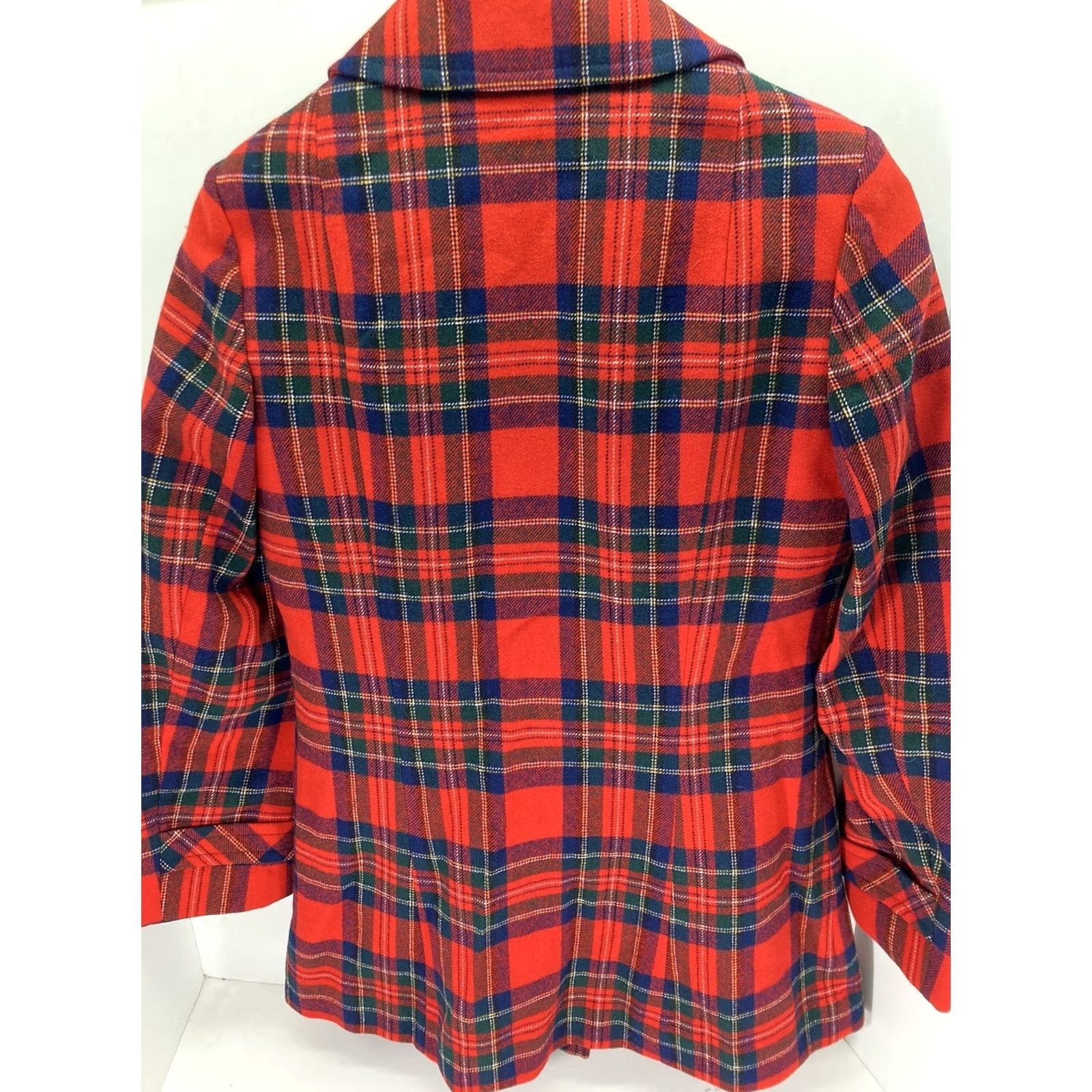 Pendleton Pendleton Wool Jacket Women Size 12 Red Plaid 4 Button Vintage USA 100% Wool Jacket Womens Red Plaid USA 12 Vintage Pendleton Wool Jacket Size XL / US 12-14 / IT 48-50 - 5 Thumbnail