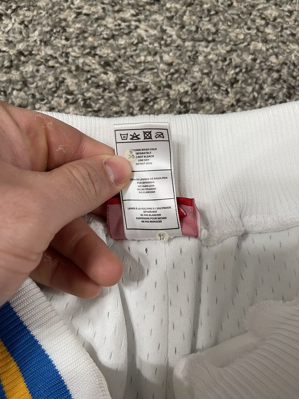 Just Don × Kith × Mitchell & Ness Kith Mitchell and Ness NBA LA GSW Basketball Shorts Size M Size US 32 / EU 48 - 11 Thumbnail