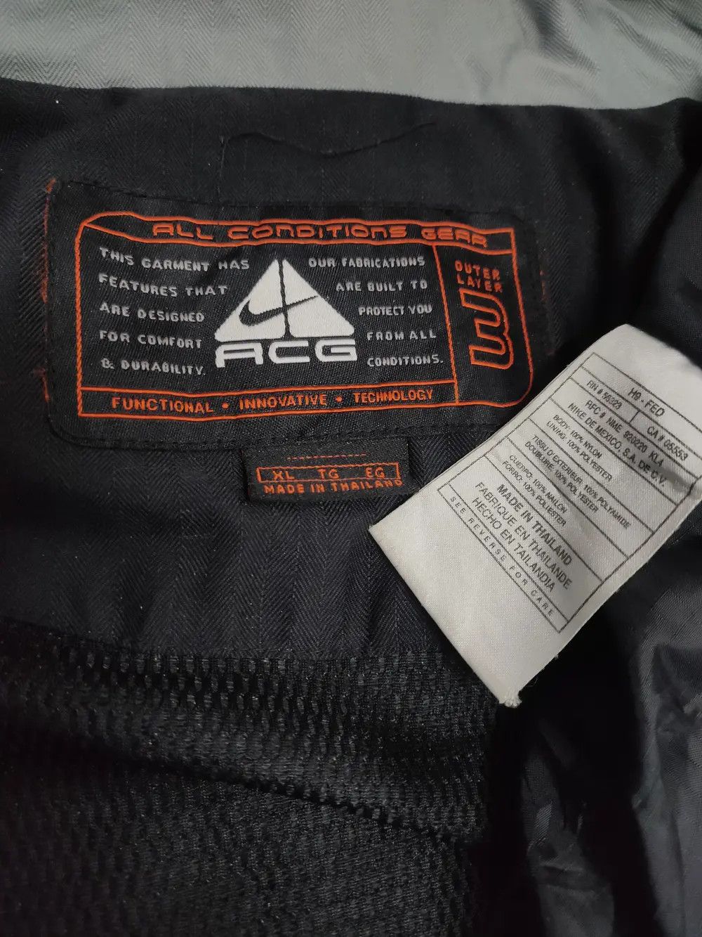 Nike ACG Vintage Nike ACG jacket Size US XL / EU 56 / 4 - 4 Thumbnail
