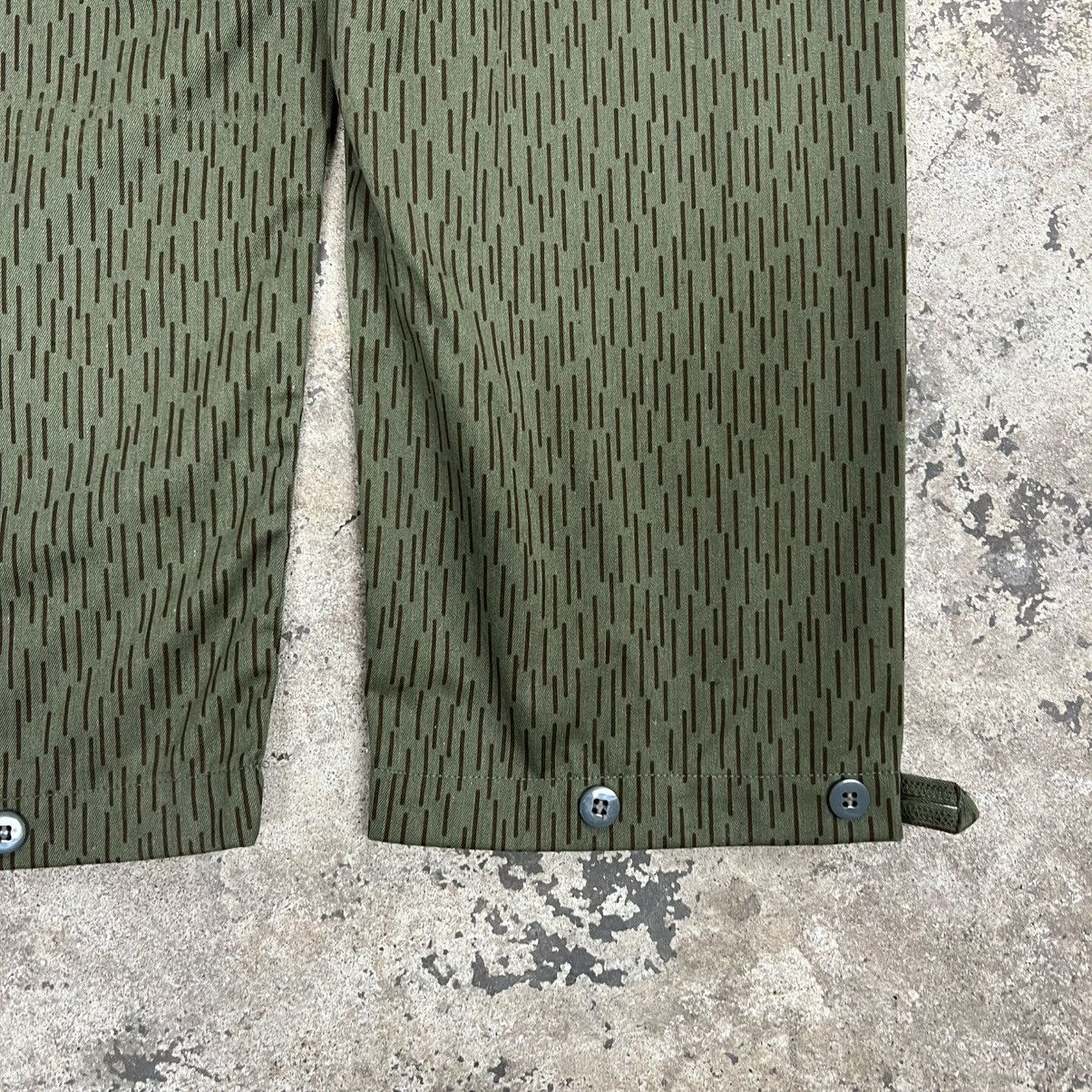 Vintage Vintage German raindrop camo pants Size US 28 / EU 44 - 2 Thumbnail