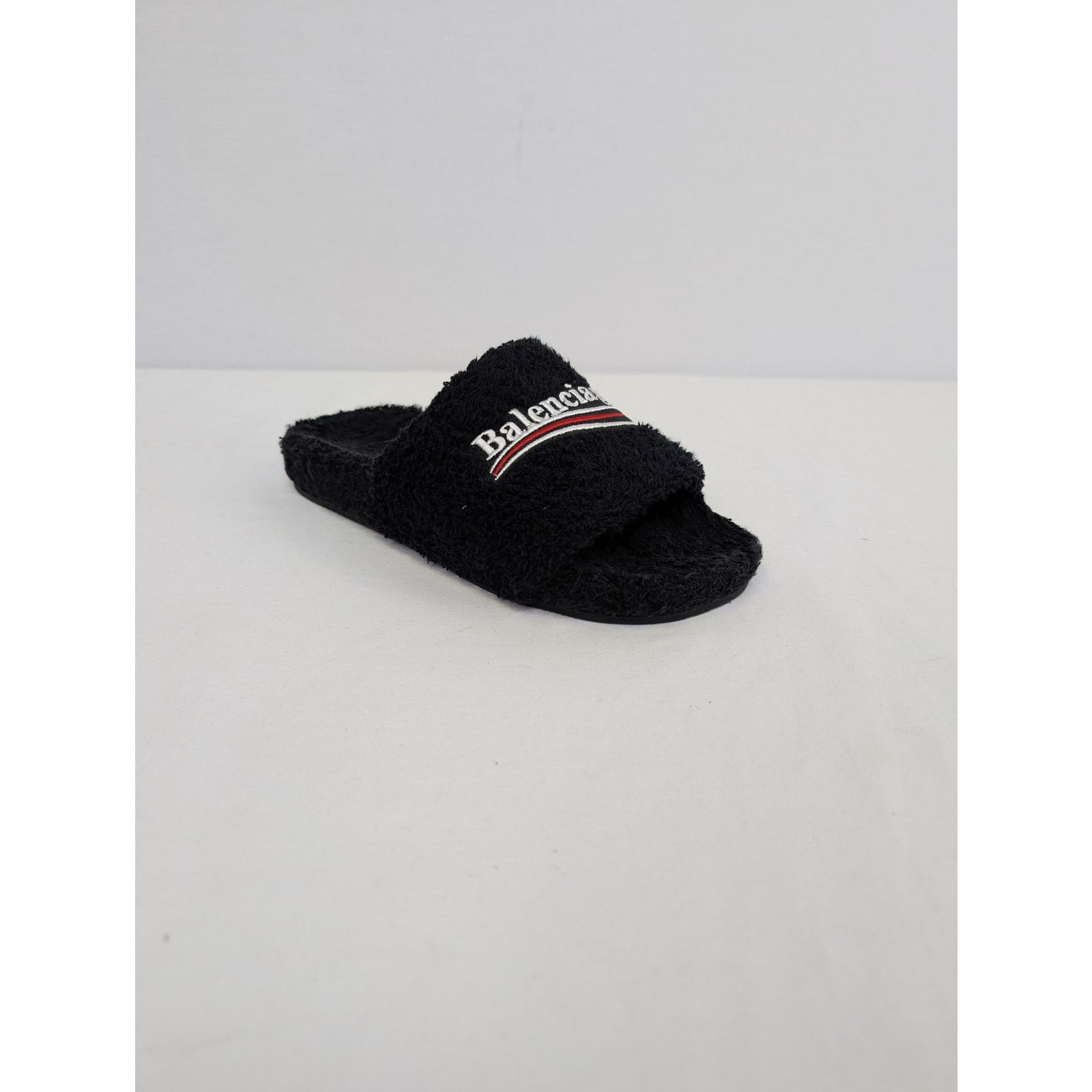 Balenciaga o1rshd1 /DUP/ Furry Slide Soft Towel Material Polite Slipper Size US 5 / EU 37 - 1 Thumbnail