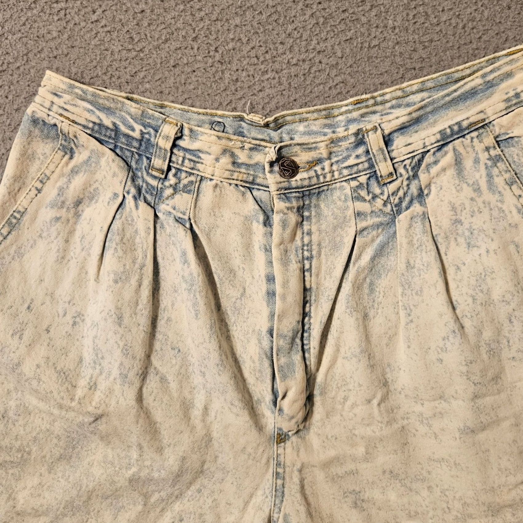 Quiksilver VINTAGE Quiksilver Shorts 30 USA Made Light Acid Wash Jorts Blue Denim Size US 30 / EU 46 - 3 Thumbnail