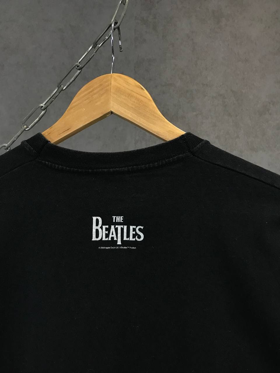 Band Tees The Beatles 2009 vintage rock band tee Size US L / EU 52-54 / 3 - 6 Thumbnail