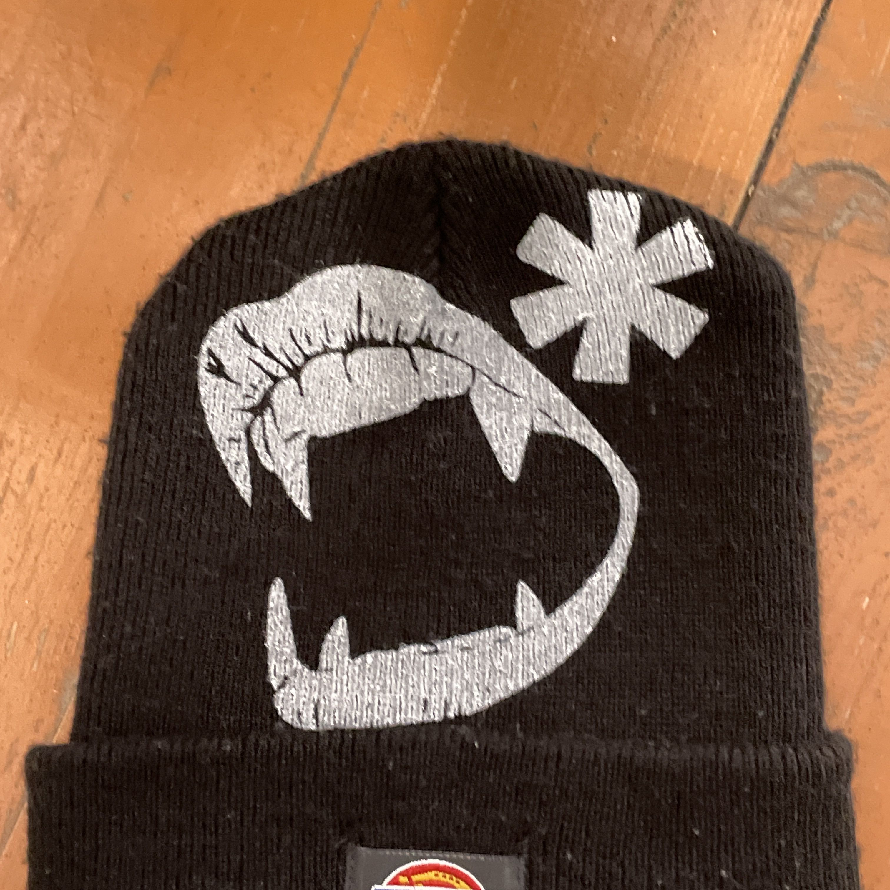 Other Custom Dickies Beanie Vampire Fangs Black Alt Streetwear sk8 Size ONE SIZE - 3 Thumbnail