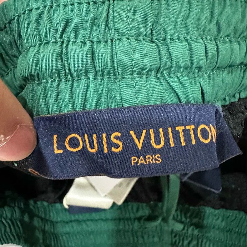 Louis Vuitton size m Full Print Shorts