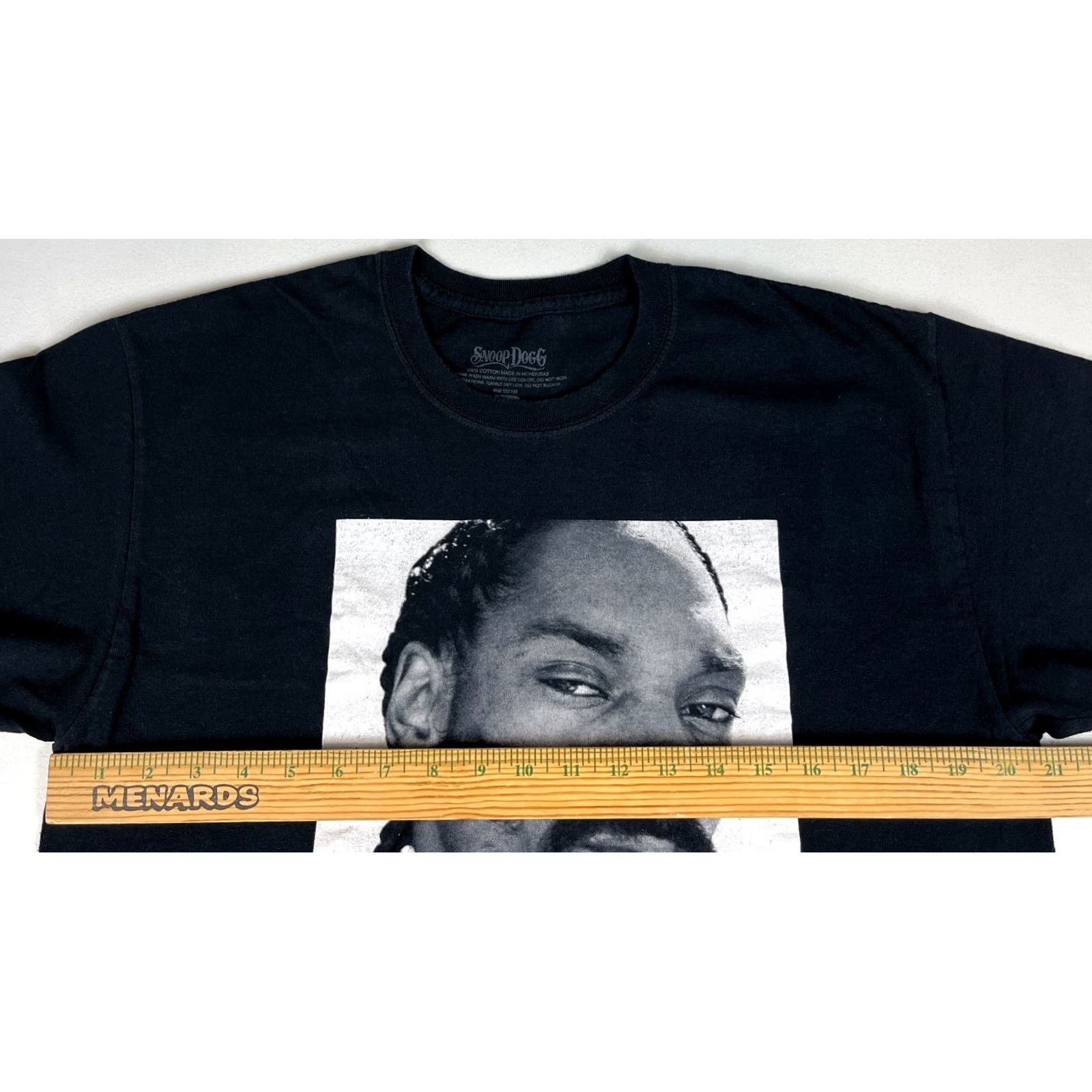 Vintage Snoop Dogg Long Beach California One Night Only T-Shirt Rap Sz L Men's Black Graphic Print 2019 Vintage/Concert Era Size US L / EU 52-54 / 3 - 7 Thumbnail