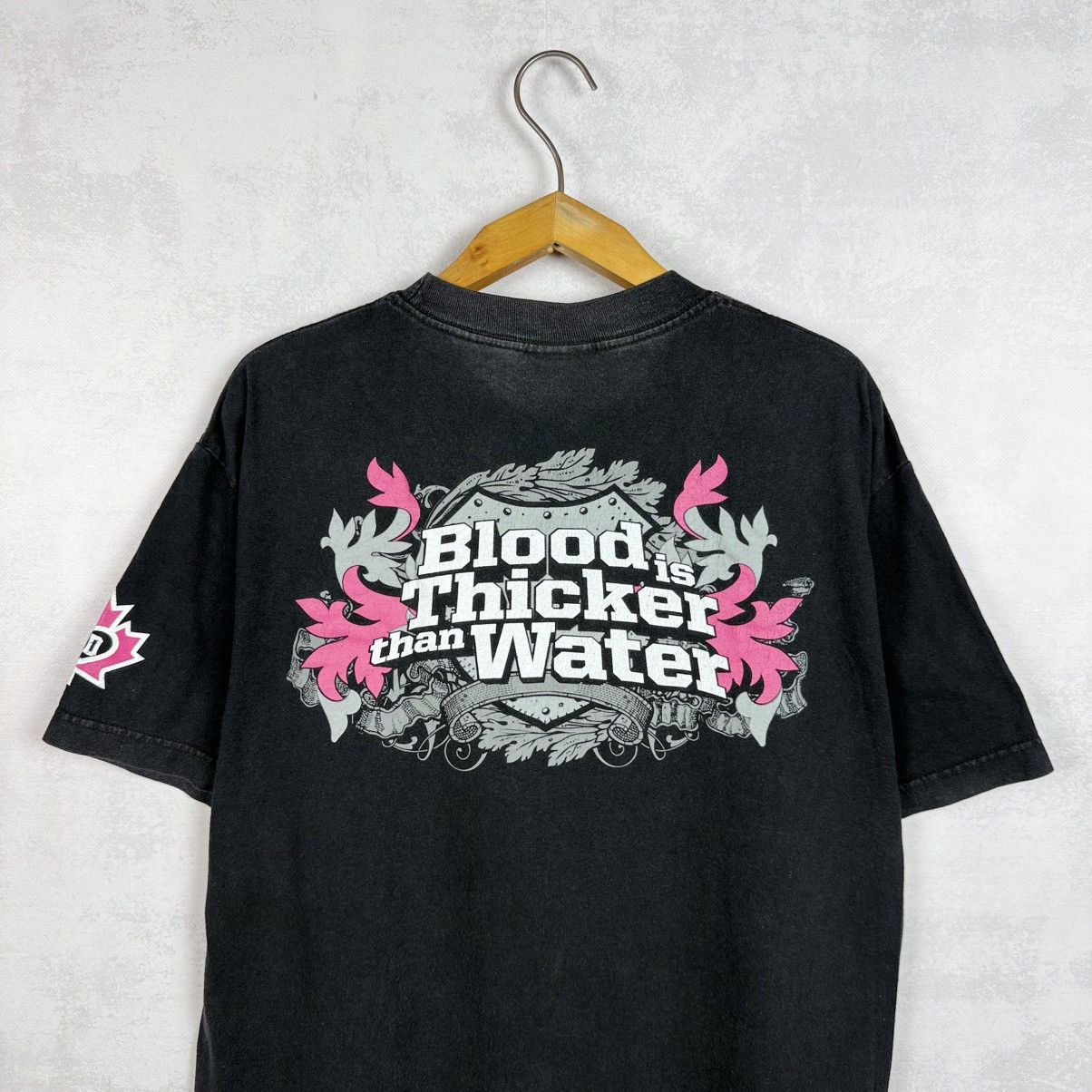 Vintage × WWE × WWF Vintage 2008 Hart Dynasty Bret Hart WWE T-Shirt Size L Size US L / EU 52-54 / 3 - 4 Thumbnail