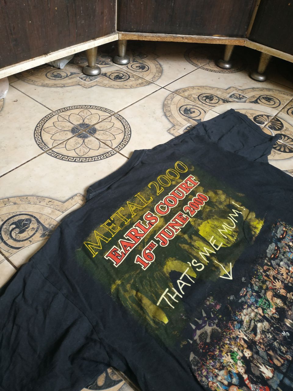 Iron Maiden Iron Maiden — 2000 Earls Court "That's Me Mum" Tee Vintage Size US M / EU 48-50 / 2 - 13 Thumbnail