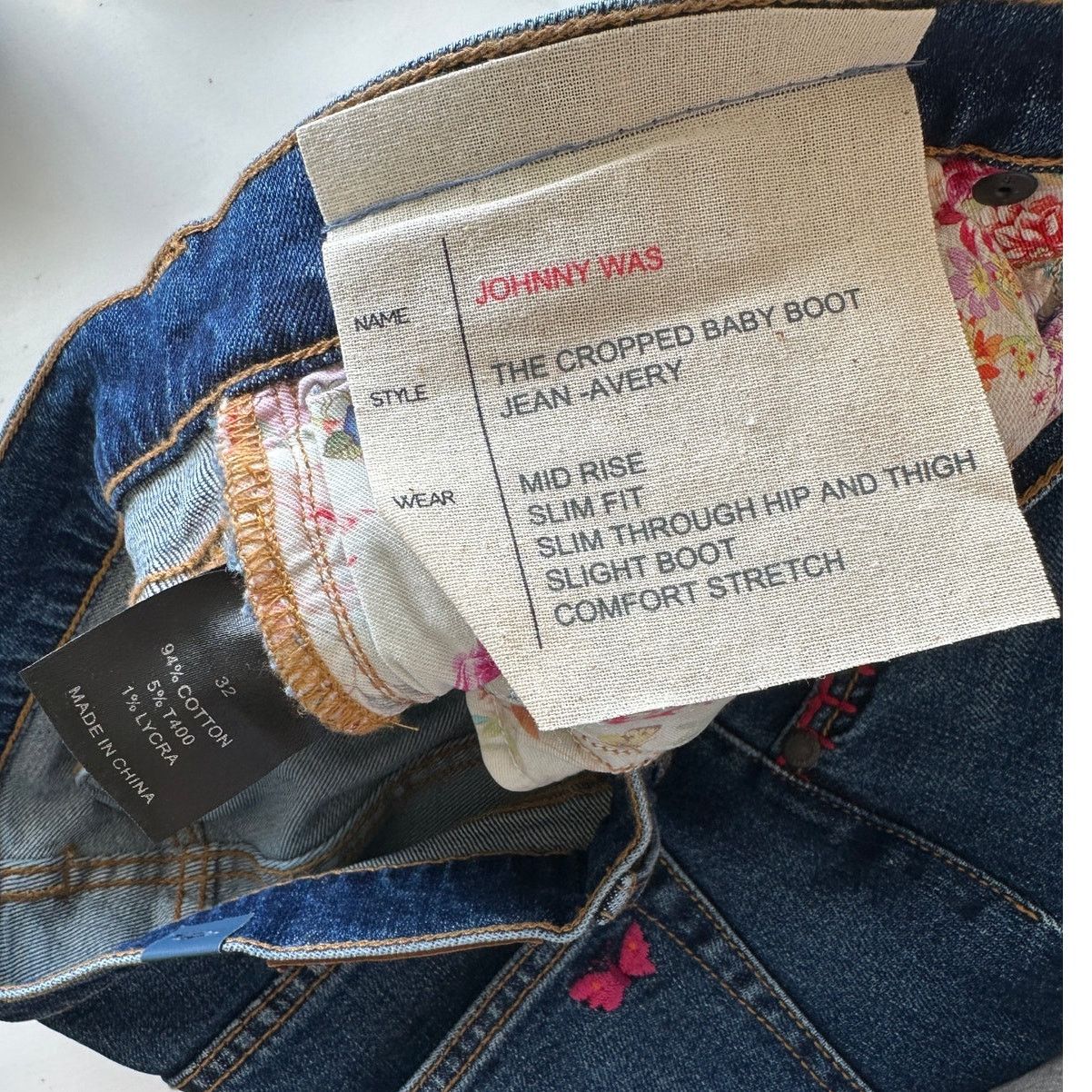 Johnny Was NWT Johnny Was Avery Cropped Baby Boot Mid Rise Slim Jean 32 Size 32" / US 10 / IT 46 - 14 Thumbnail