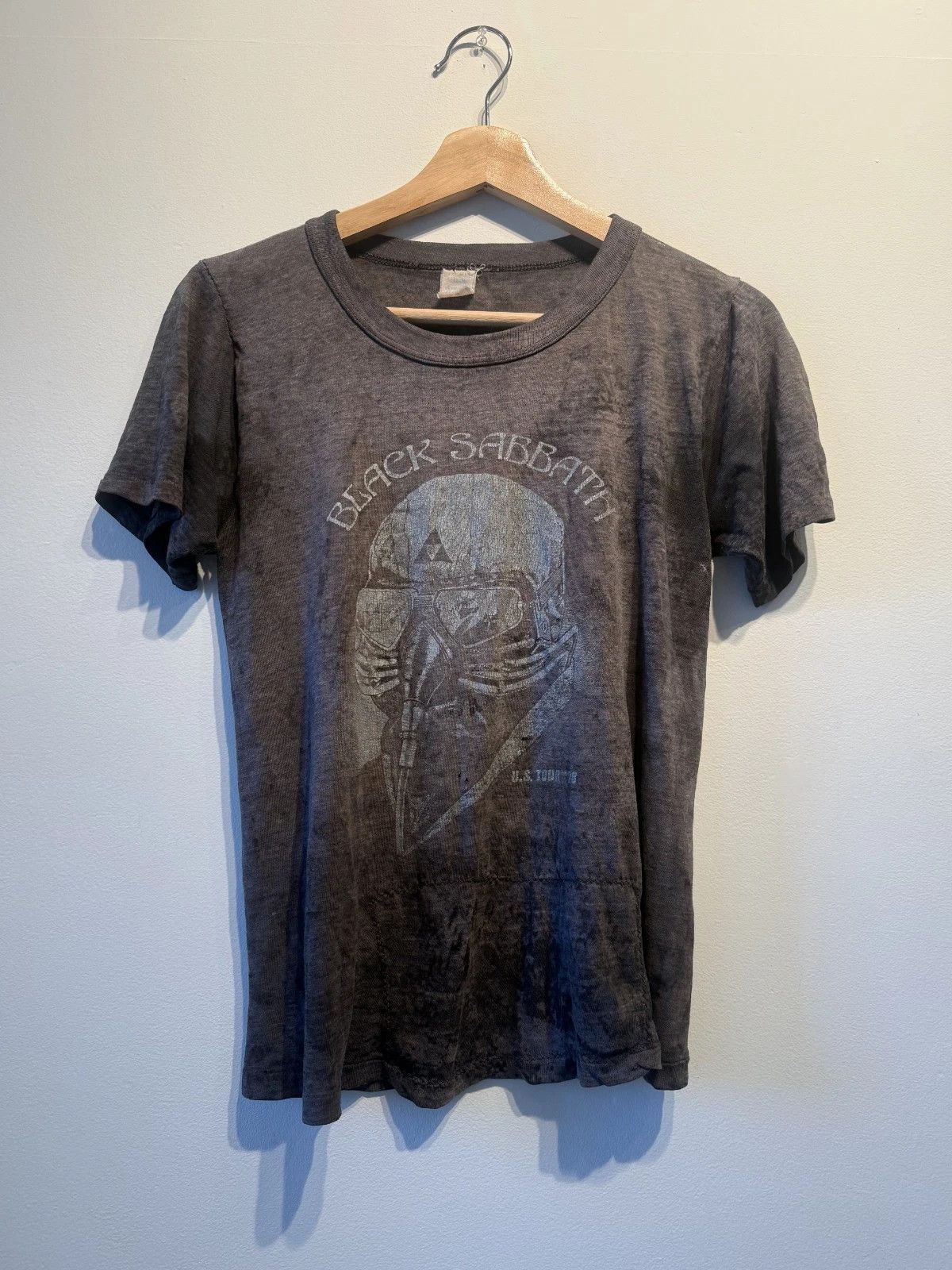 Vintage 1970's True Vintage Black Sabbath Paper thin t-shirt Size US S / EU 44-46 / 1 - 1 Thumbnail
