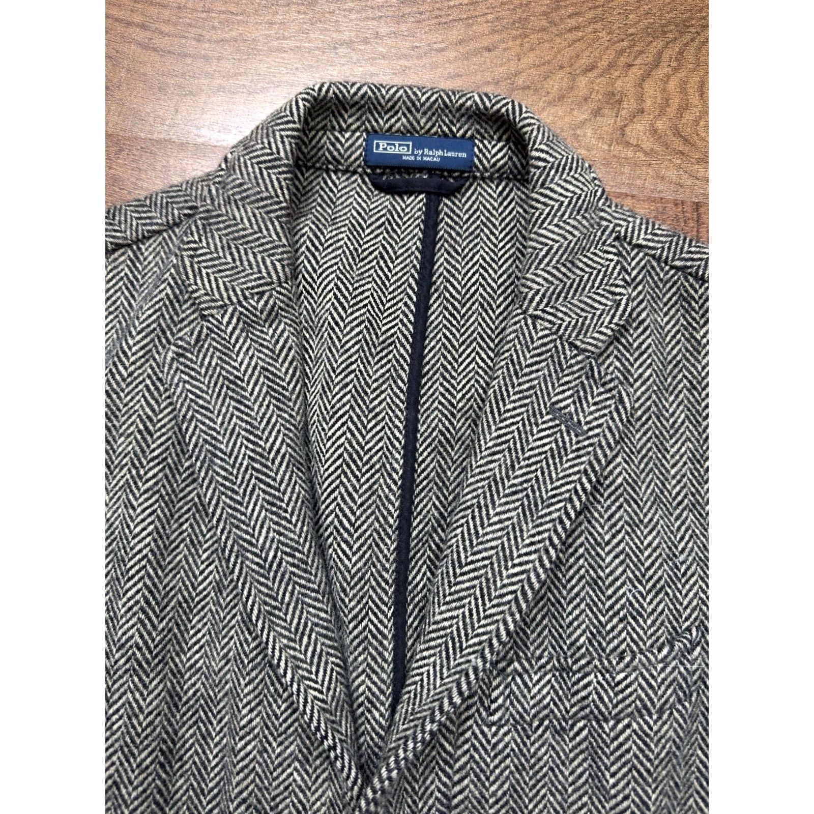 Polo Ralph Lauren VTG Polo Ralph Lauren Sport Coat Herringbone Tweed Wool Leather Patches Men 42L Gray Long Blazer Size US XL / EU 56 / 4 - 4 Thumbnail
