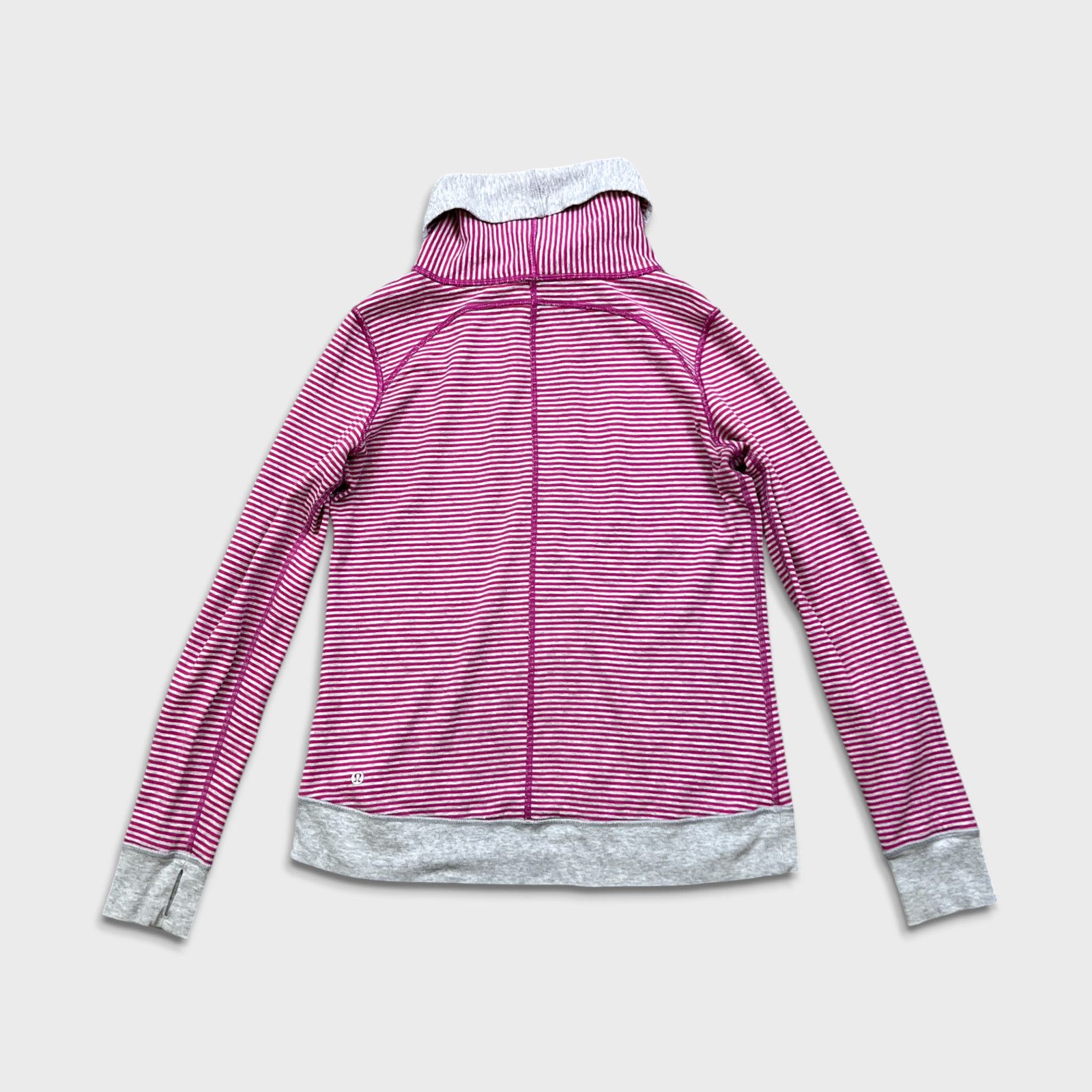 Lululemon Lululemon In A Cinch Long Sleeve Tee Reversible Sweater Size L / US 10 / IT 46 - 5 Thumbnail