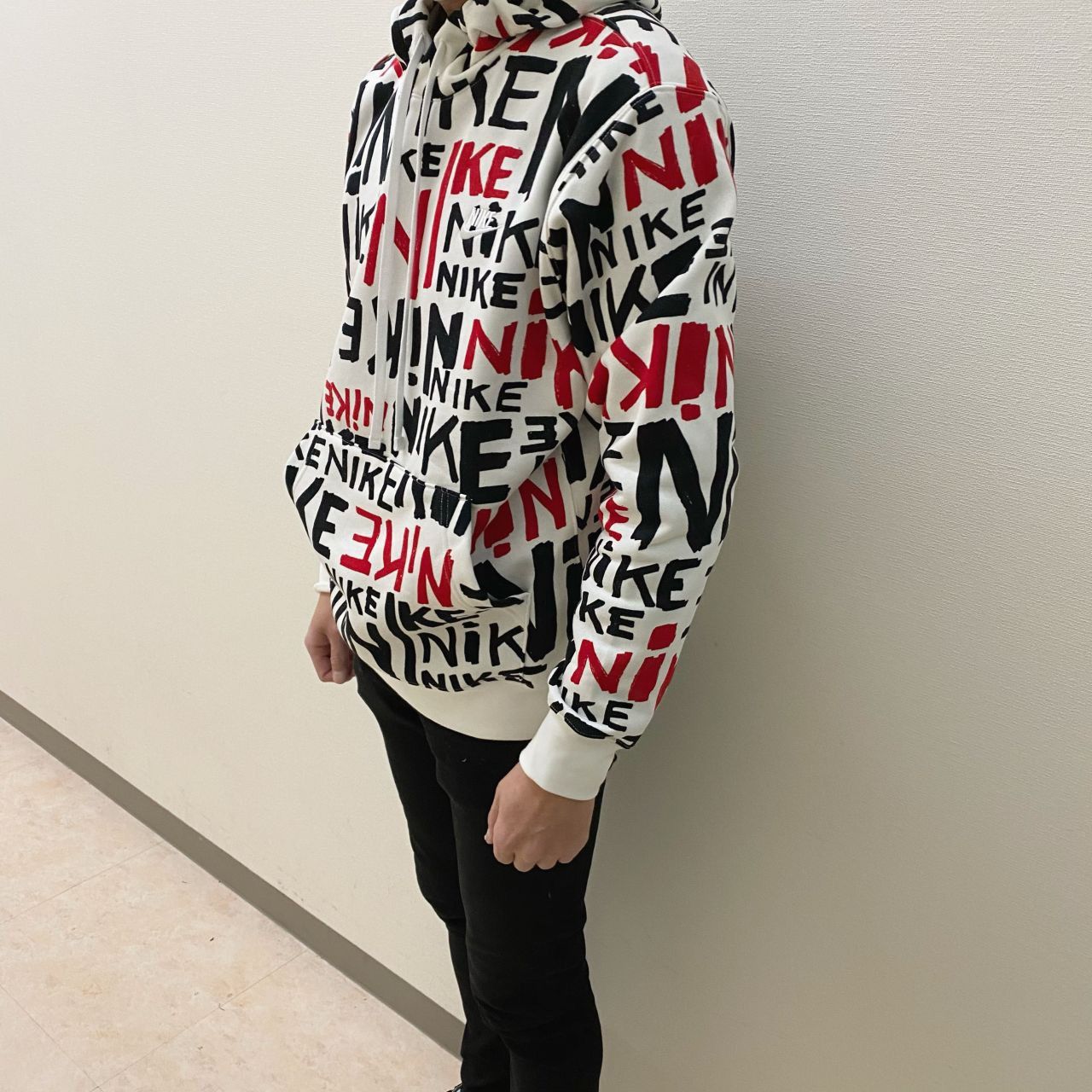 Nike Nike AOP Graffiti Hoodie White Red Black Size Large Size US L / EU 52-54 / 3 - 9 Thumbnail