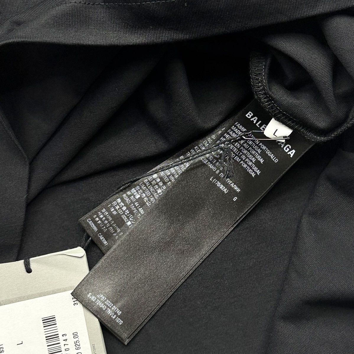 Balenciaga Balenciaga Giza Composition T-Shirt Size US L / EU 52-54 / 3 - 5 Thumbnail