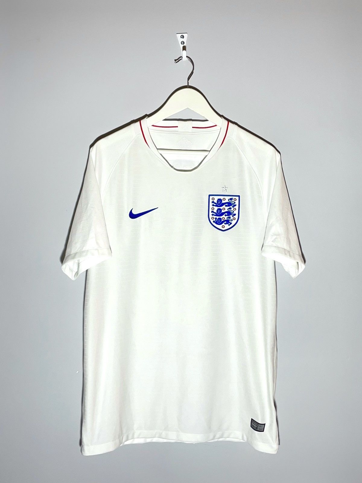 Nike National Team England Nike 2018 Y2k Blokecore Football Shirt Size US L / EU 52-54 / 3 - 1 Thumbnail