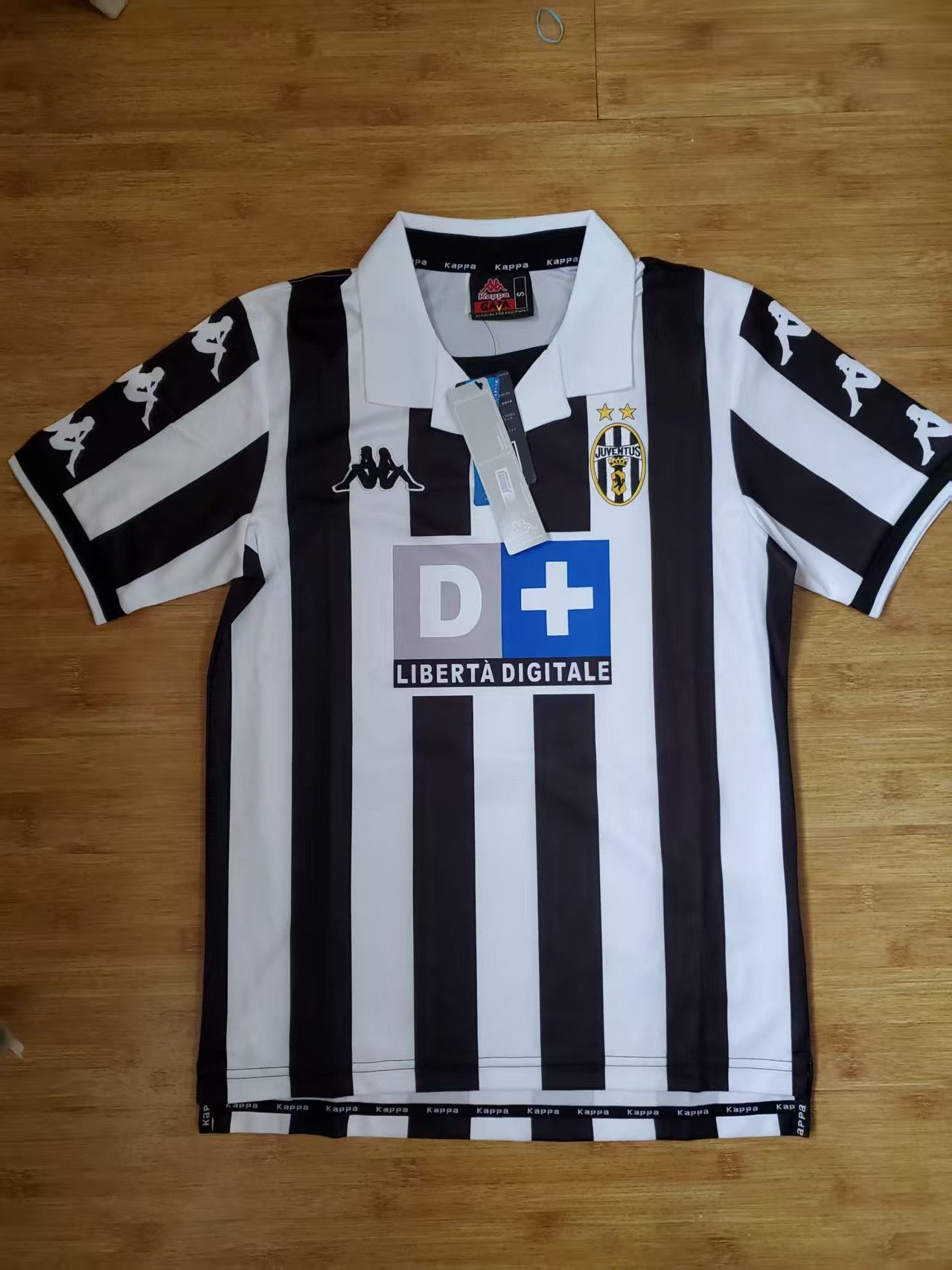 Other 99 00 Juventus #6 Thierry Henry Jersey Size US M / EU 48-50 / 2 - 2 Thumbnail
