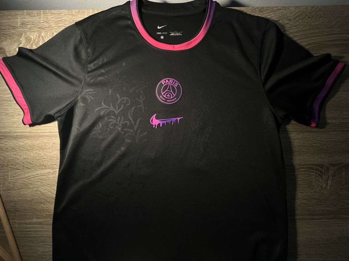 Nike Paris-saint Germain 2025-2026 special edition jersey Size US L / EU 52-54 / 3 - 6 Thumbnail