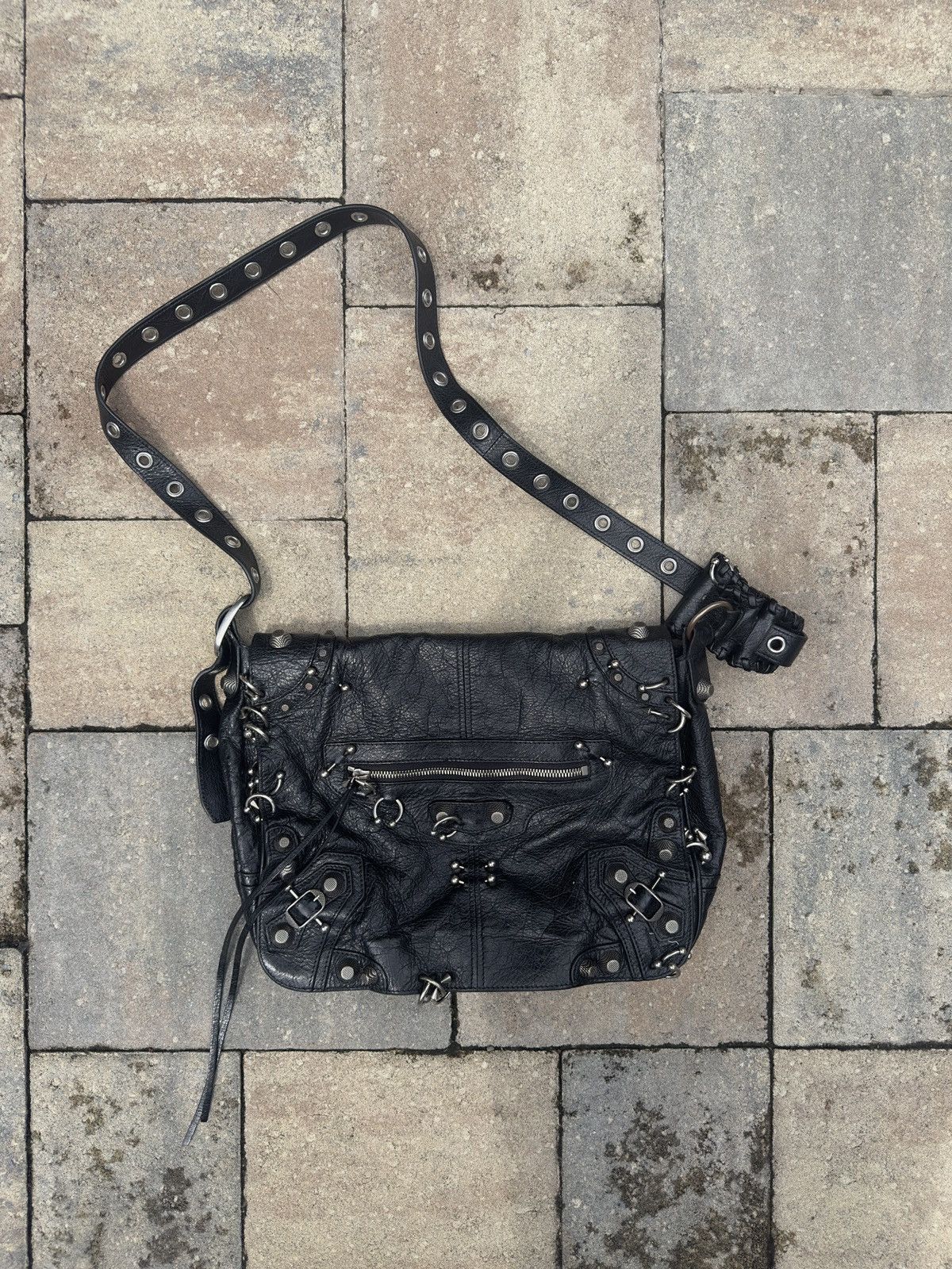 Balenciaga Medium Le Cagole Piercing Messenger Bag in Black, Men's