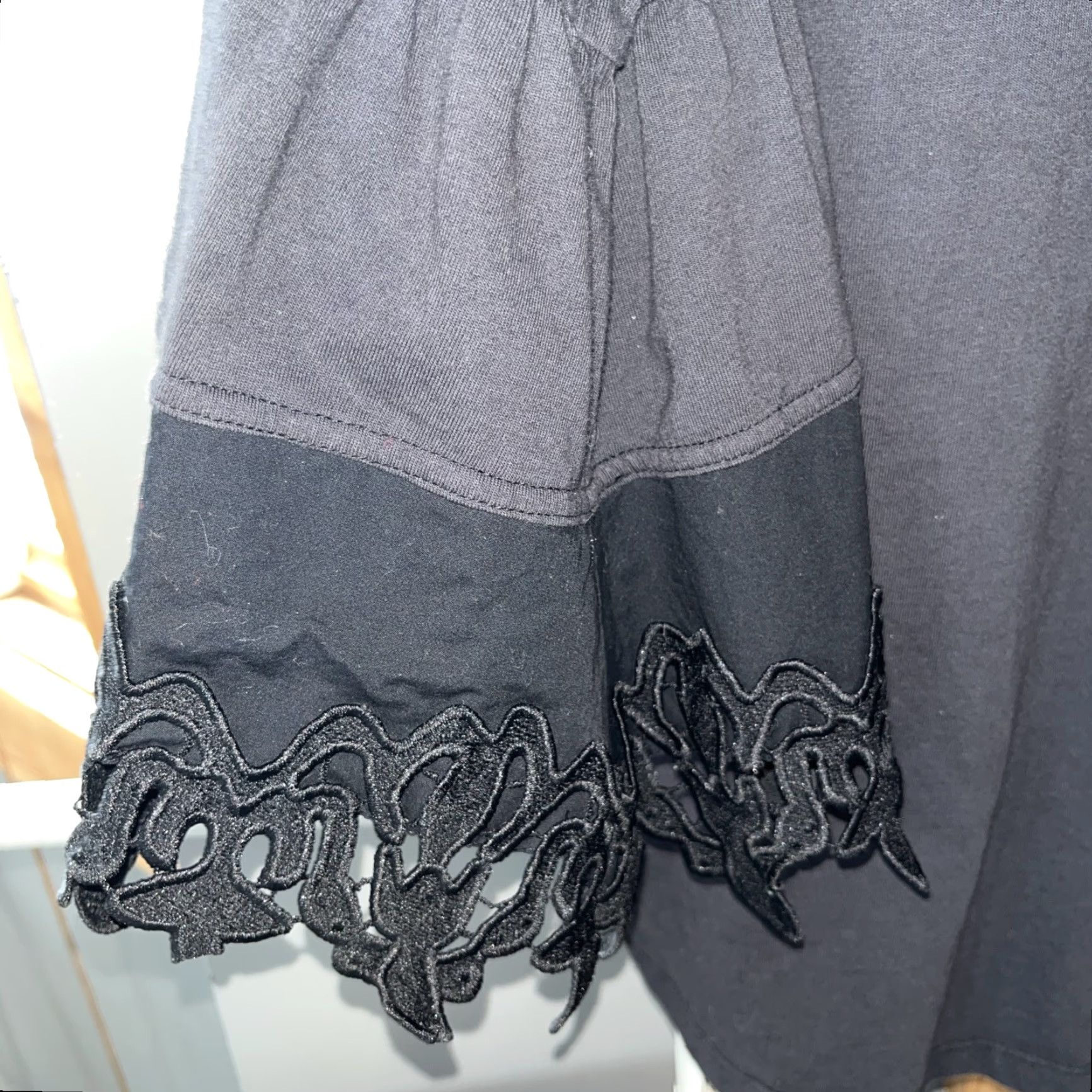Bell Tyler Boe BLACK Shirt Women Small Wide Crocheted Lace jagged Bell Sleeves Cotton Size S / US 4 / IT 40 - 3 Thumbnail