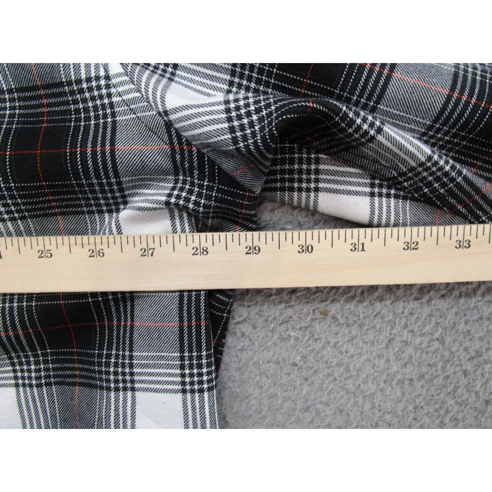 Vintage Dixxon Arthur Black White Plaid Snap Up Flannel Shirt Men's Size 4X Read Size US XXL / EU 58 / 5 - 7 Thumbnail