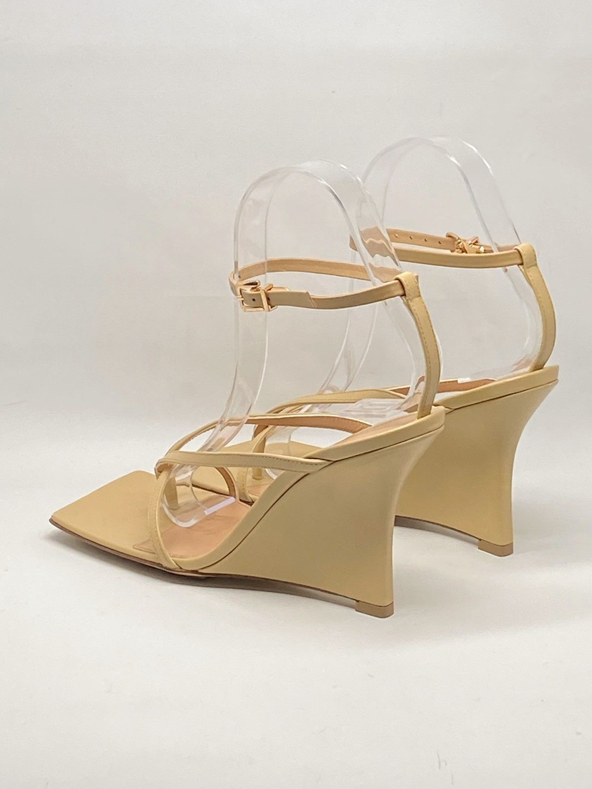 Bottega Veneta Bottega Veneta Stretch Ankle Strap Wedge Sandal size 36.5 Size US 6.5 / IT 36.5 - 7 Thumbnail