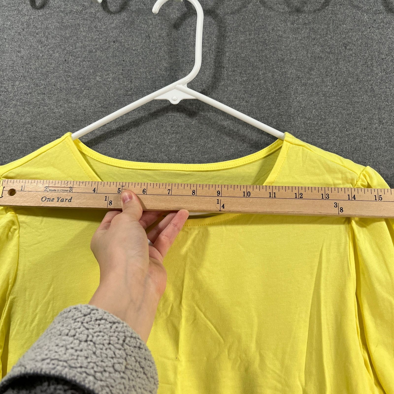 Other Girl With Curves Scoop Neck Knit Top Lemon, Small Size S / US 4 / IT 40 - 6 Thumbnail