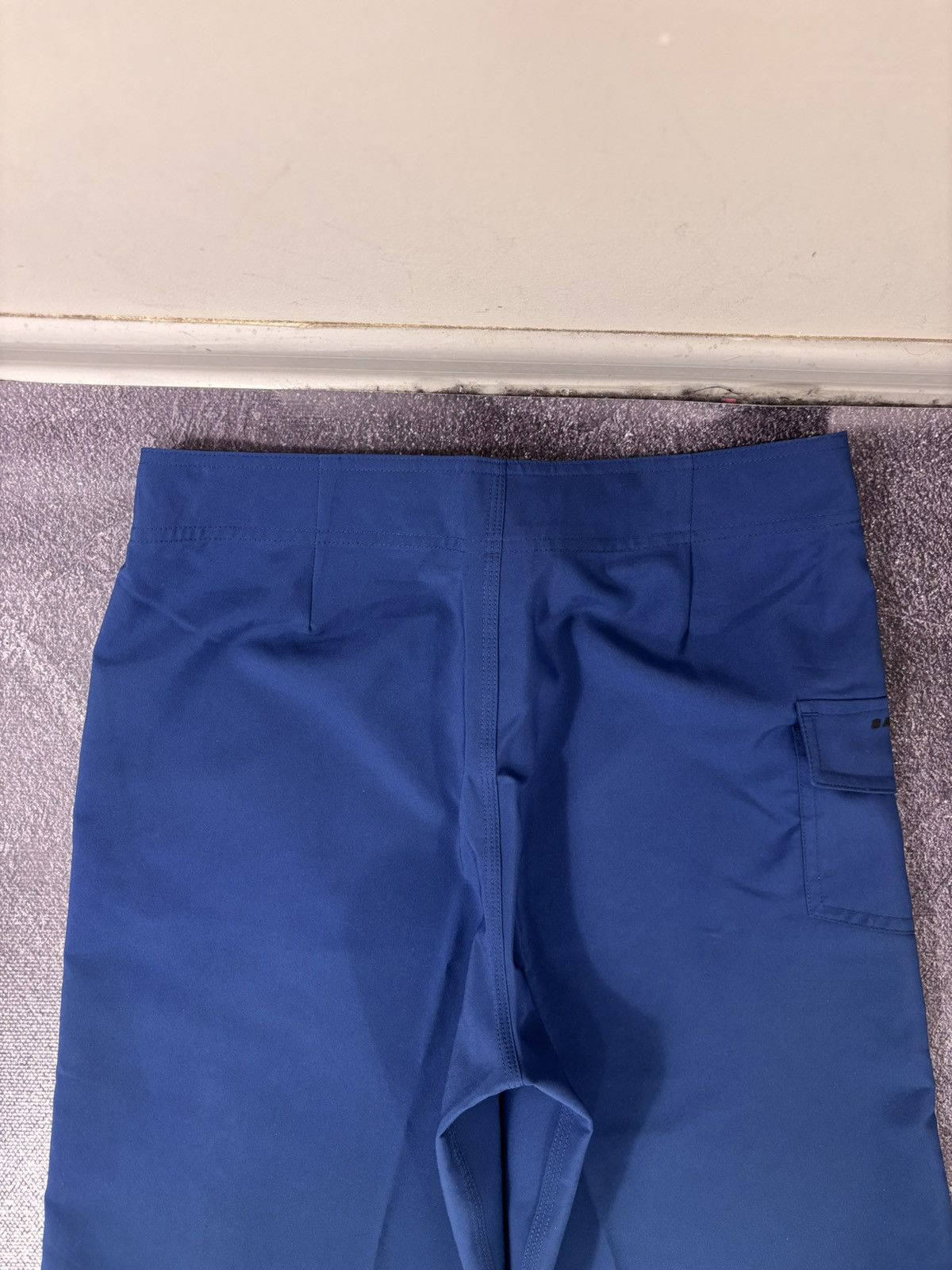 Oakley Oakley Kana 21 Boardshort NWT Men’s Dark Blue Swim Shorts Size US 30 / EU 46 - 19 Thumbnail