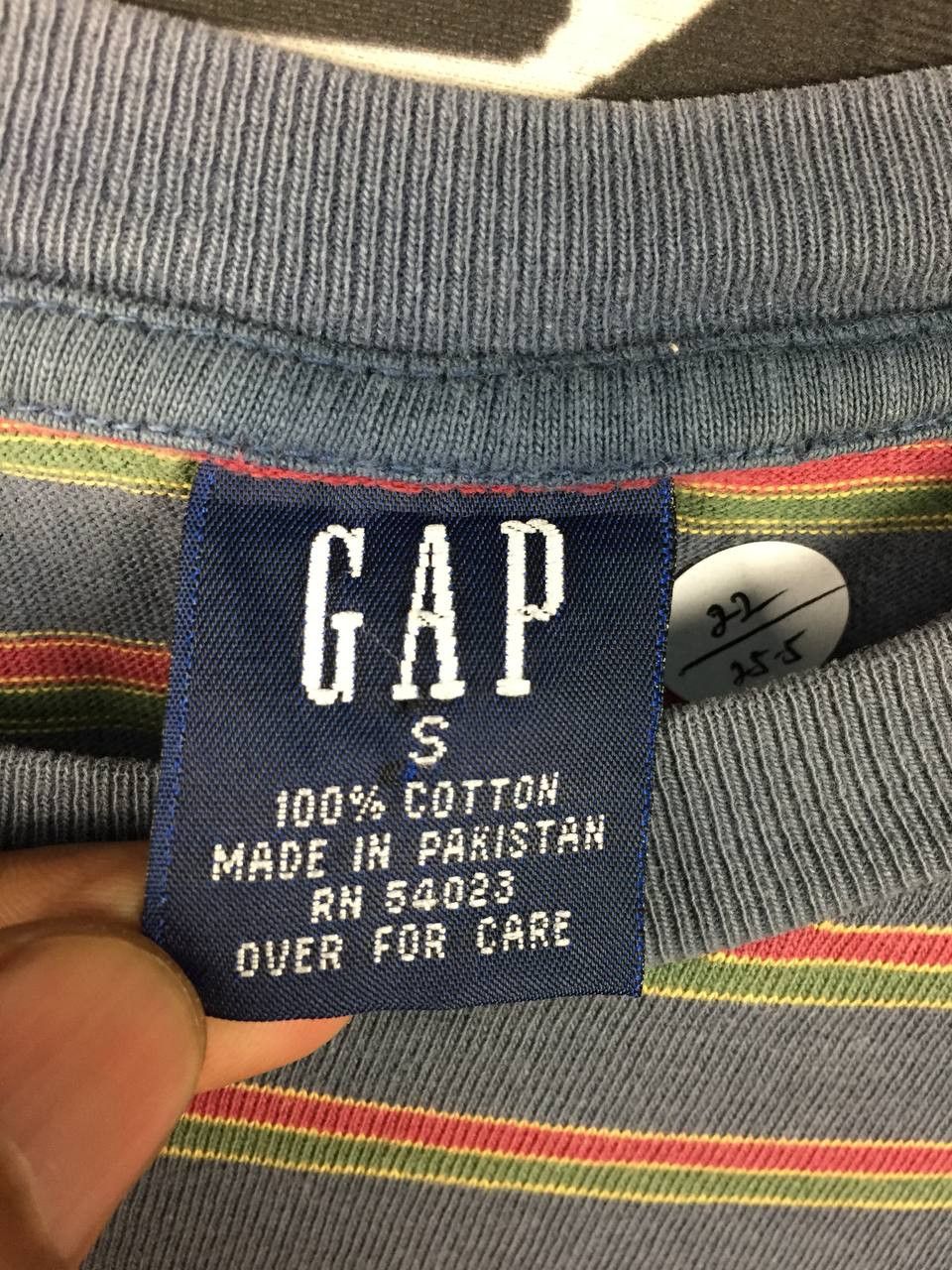 Gap Vtg GAP Multi-Color Horizontal Stripe Pocket Tee Size US S / EU 44-46 / 1 - 6 Thumbnail