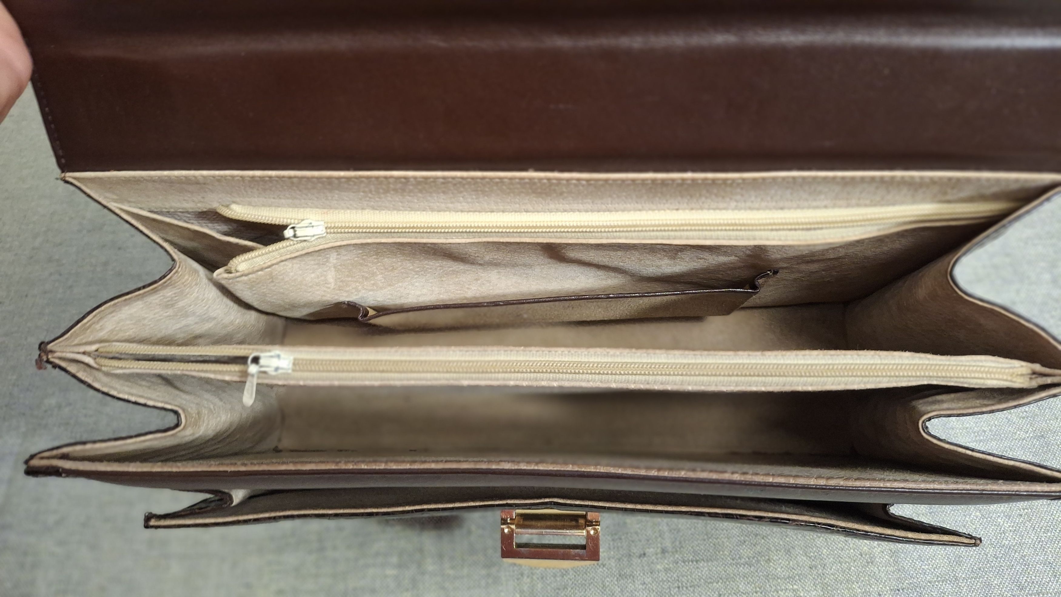Vintage 1950s Genuine Crocodile Leather Structured Handbag Size ONE SIZE - 15 Thumbnail