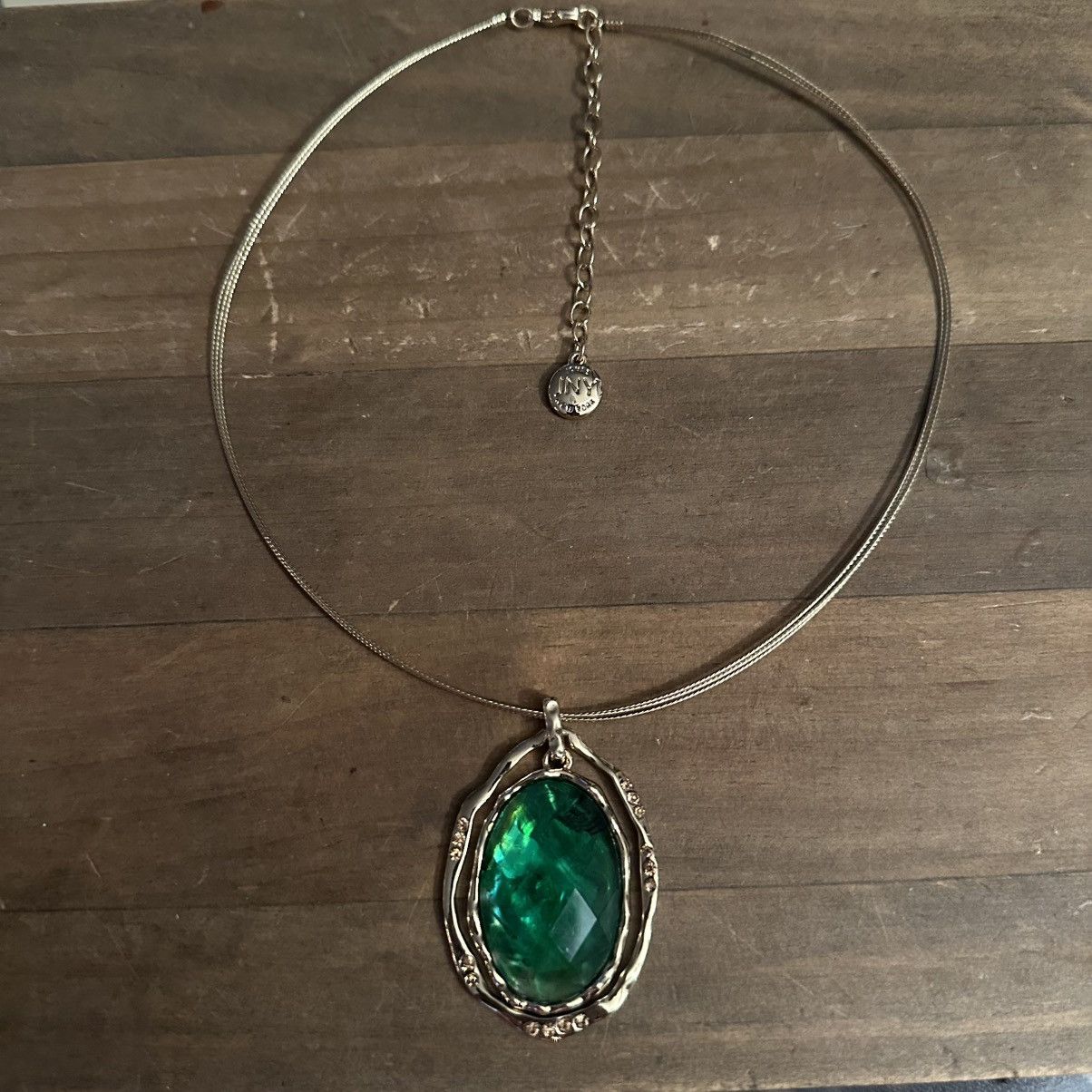 Jones New York Jones New York gold tone green abalone pendant necklace Size ONE SIZE - 2 Thumbnail