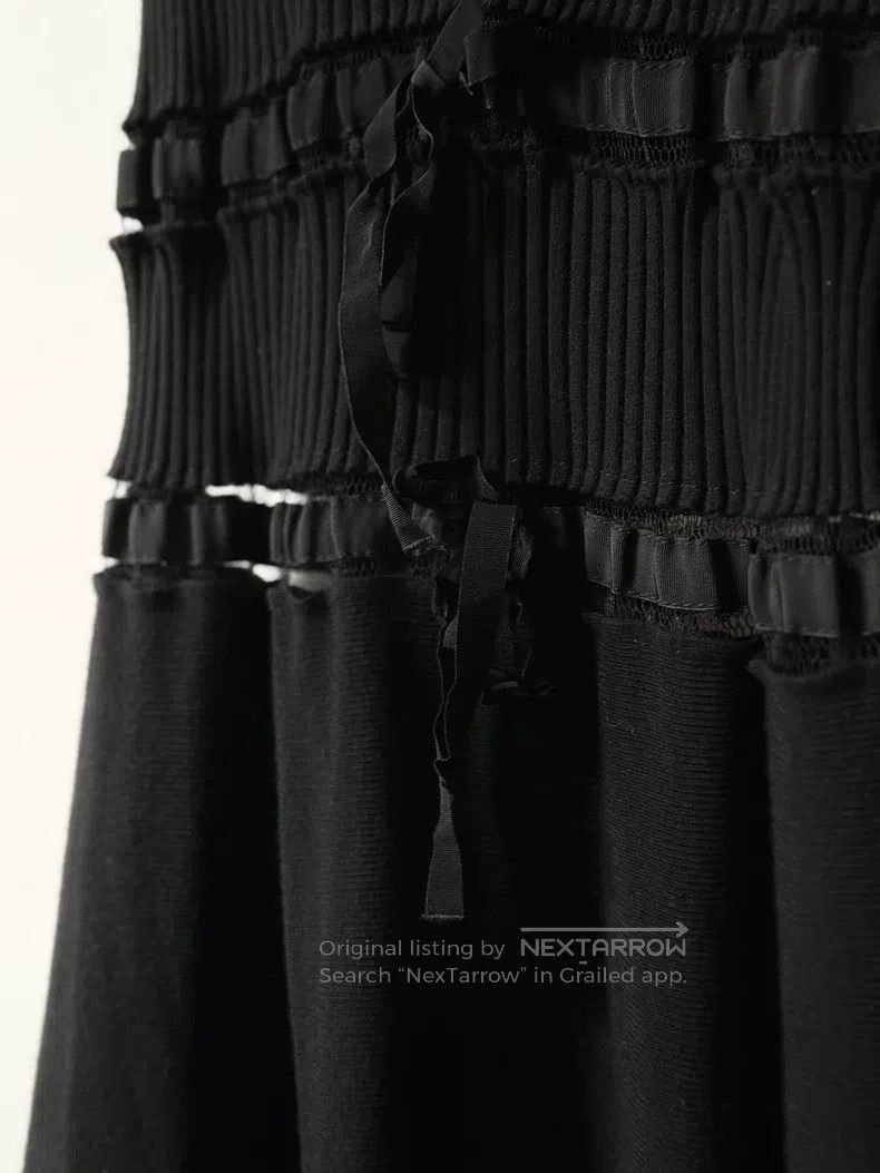 Valentino Valentino Knitted lace mesh skirt| Size M / US 6-8 / IT 42-44 - 5 Thumbnail