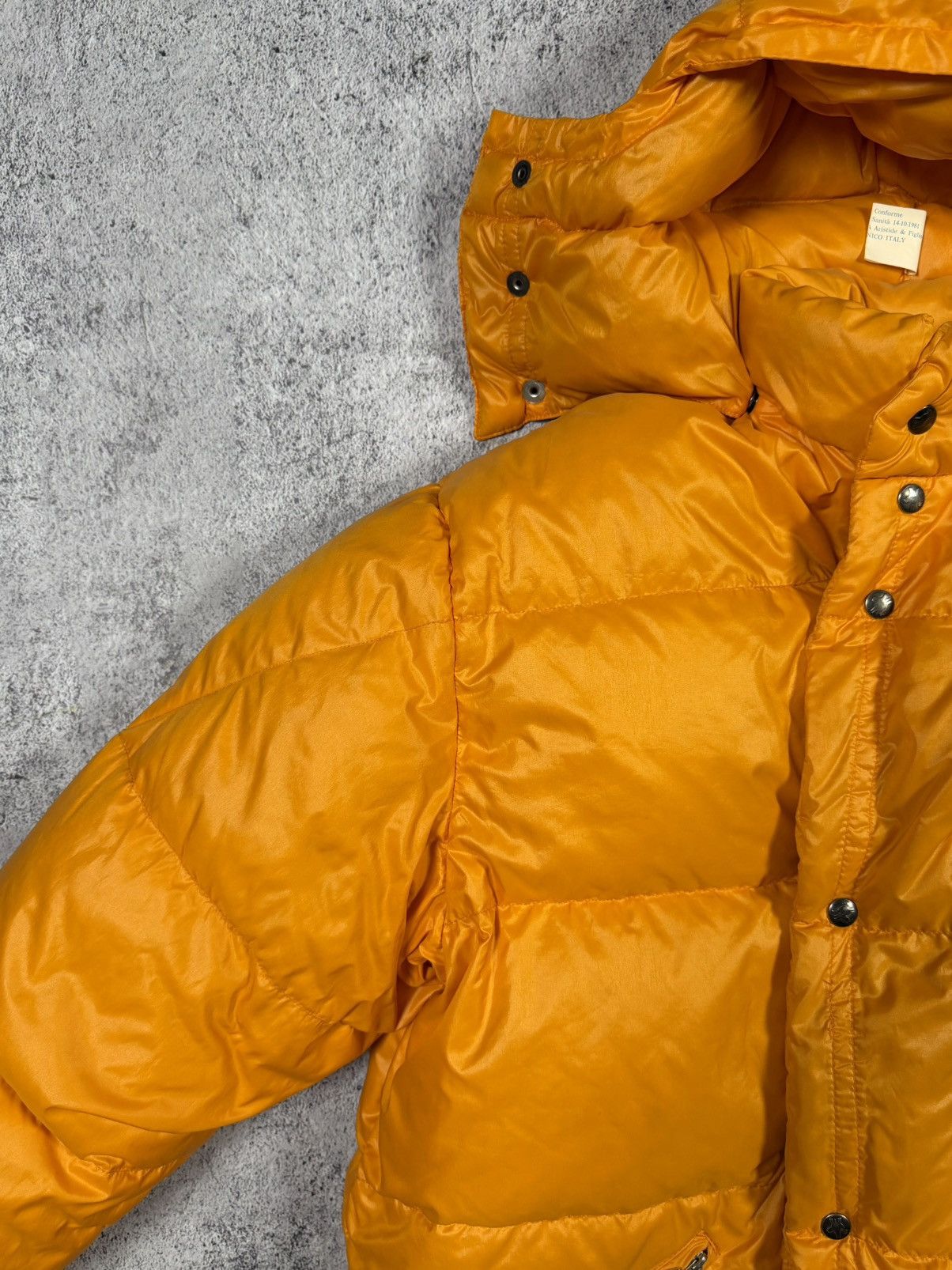 Moncler Vintage Moncler Down Jacket Orange Hooded Made in Italy 1981 Size US XL / EU 56 / 4 - 3 Thumbnail
