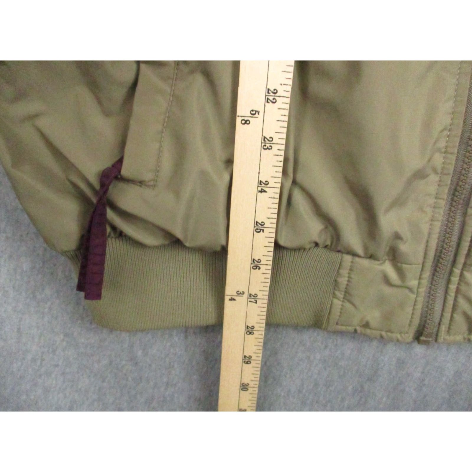 Vintage VINTAGE Columbia Jacket Beige XL Nylon Made USA Jacket Mens BOMBEr? Size US XL / EU 56 / 4 - 5 Thumbnail