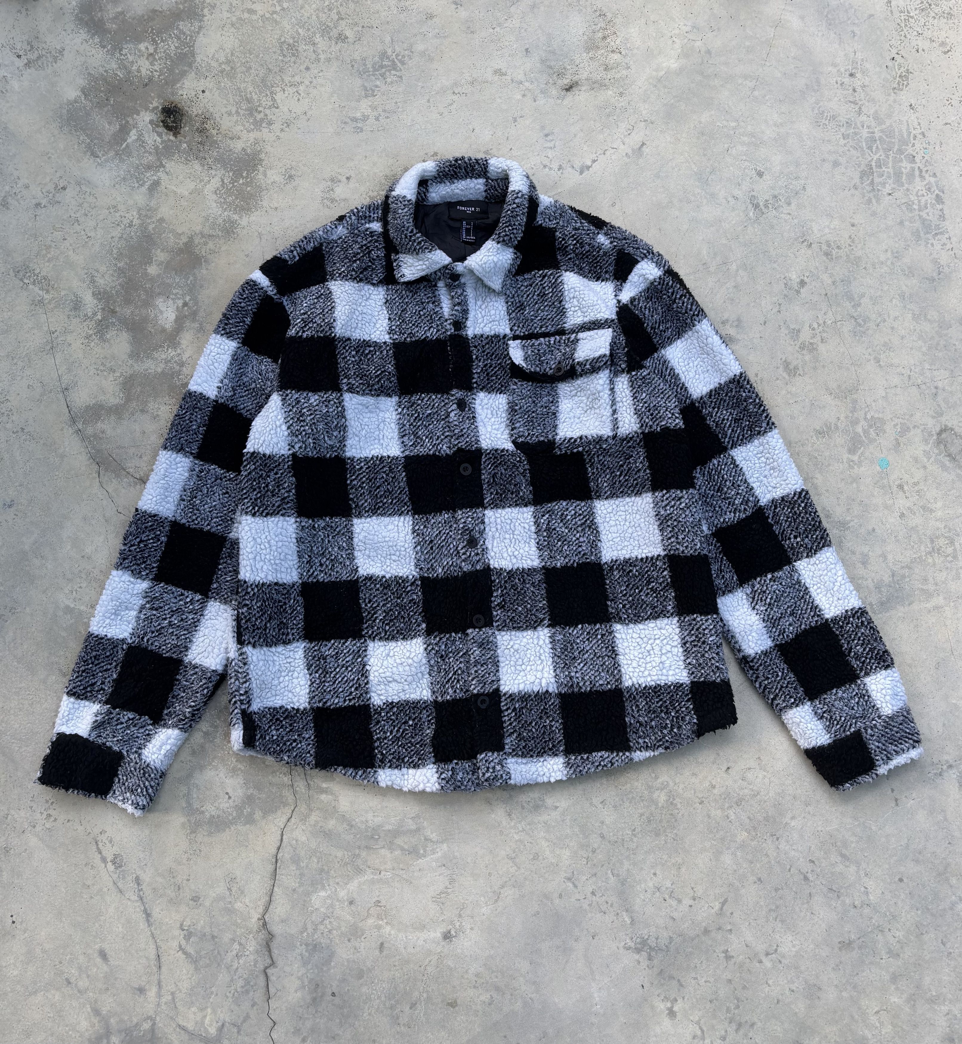 Forever 21 Black & White Sherpa Fleece Checkered Overshirt Size US M / EU 48-50 / 2 - 10 Thumbnail