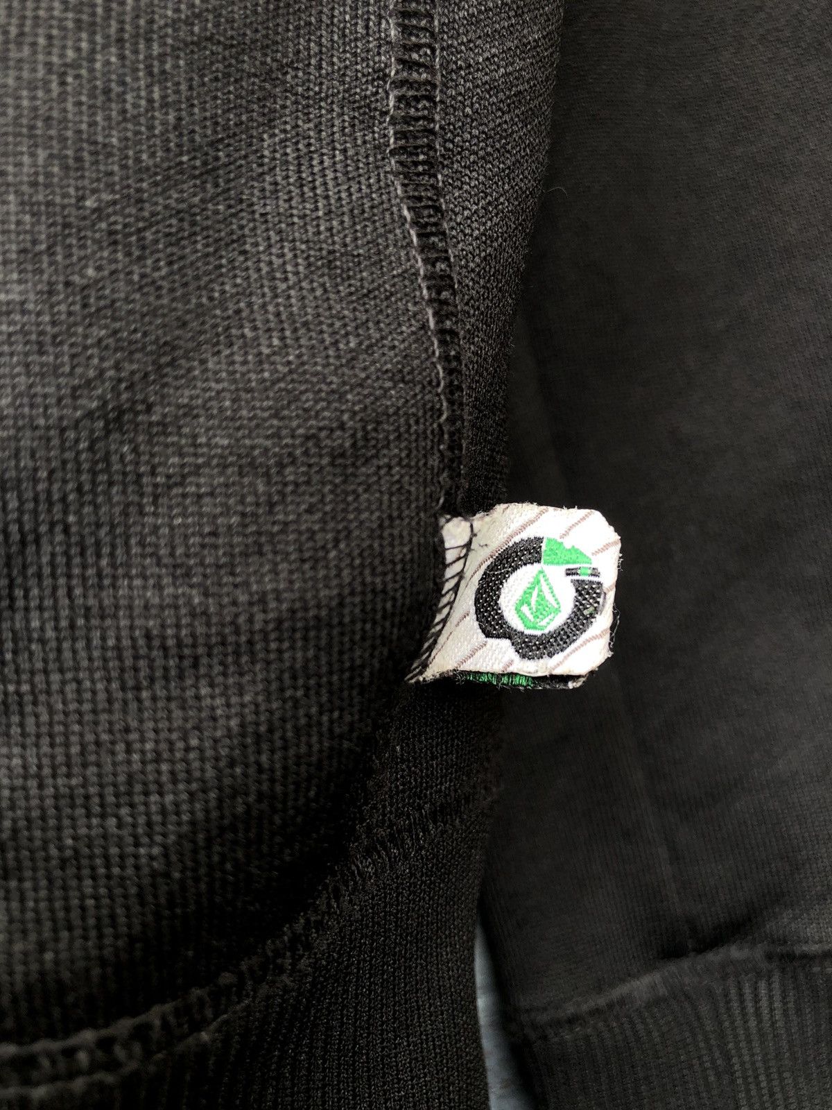 Volcom Vintage Volcom Hoodie Patchwork Logo V Line Science OSFA Size ONE SIZE - 14 Thumbnail
