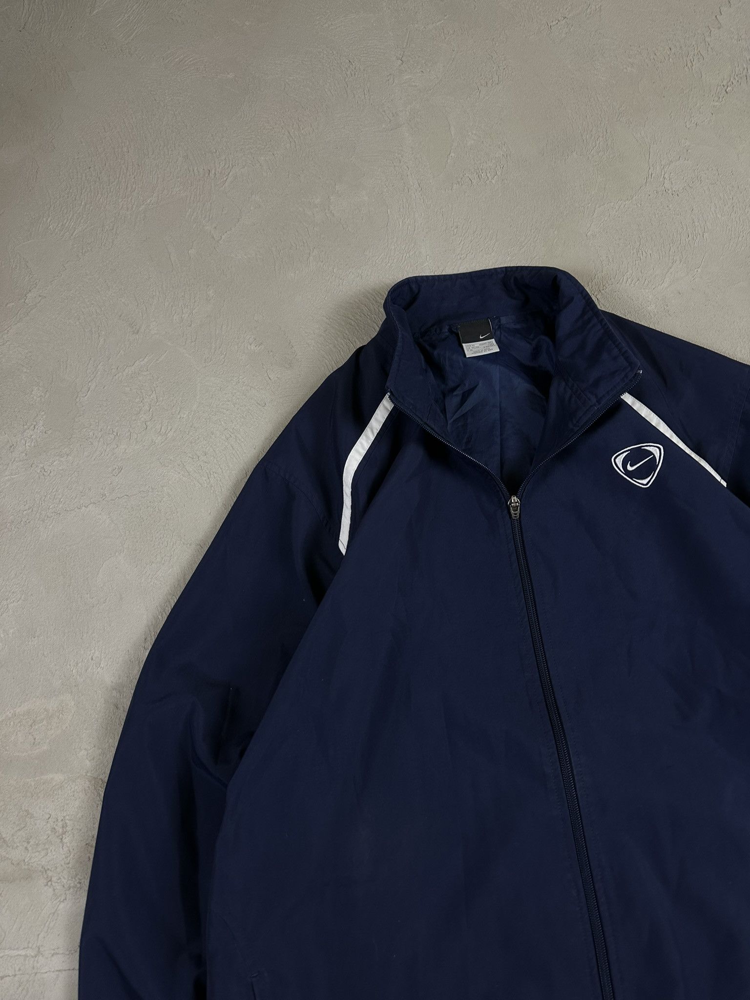 Nike 00s Vintage Nike Tracksuit Zip Boxy Nylon Jacket Size US L / EU 52-54 / 3 - 6 Thumbnail