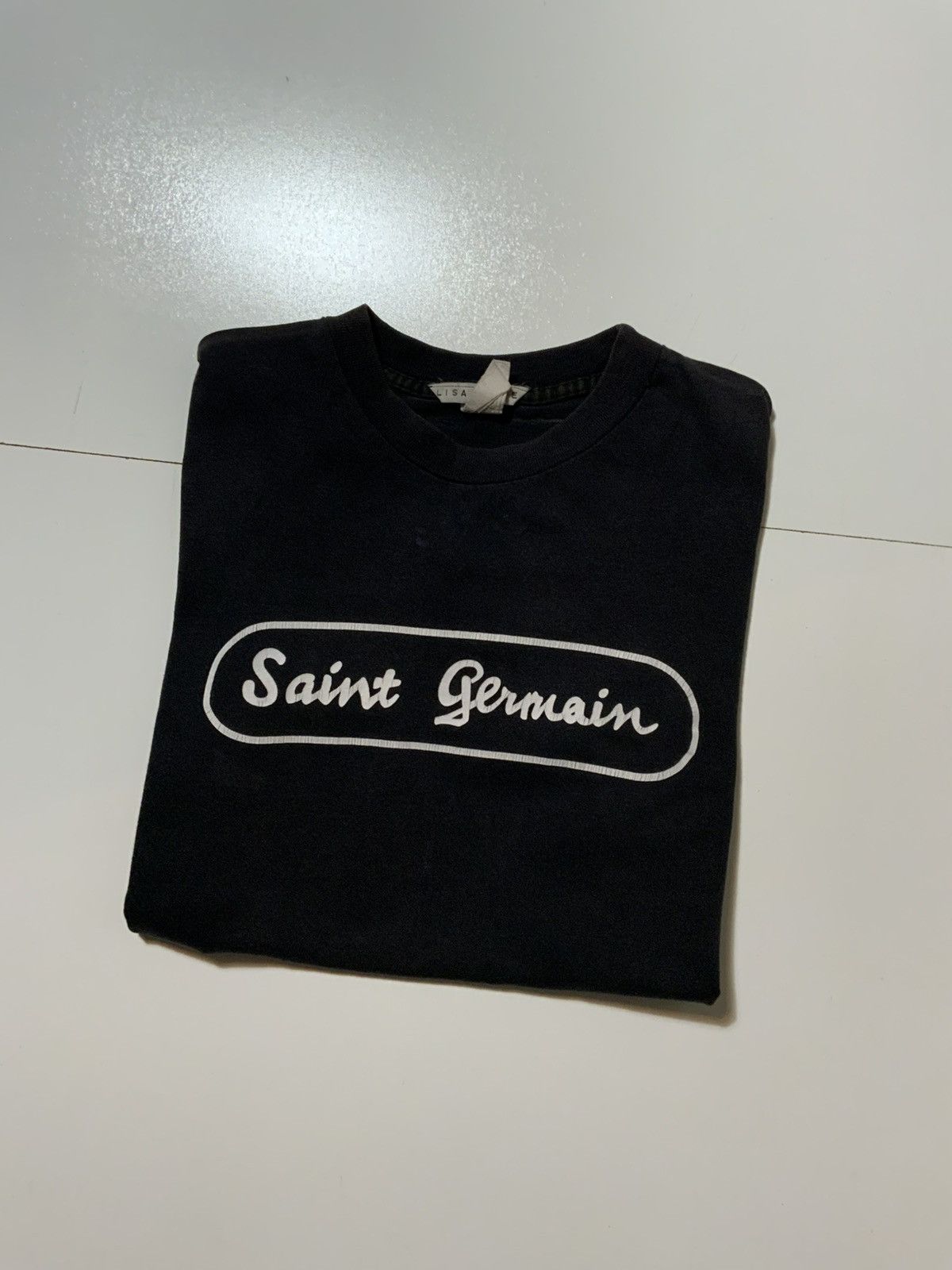 Vintage Vintage 90s Lisa Deane Saint Germain Faded Graphic T-Shirt Size US L / EU 52-54 / 3 - 1 Thumbnail