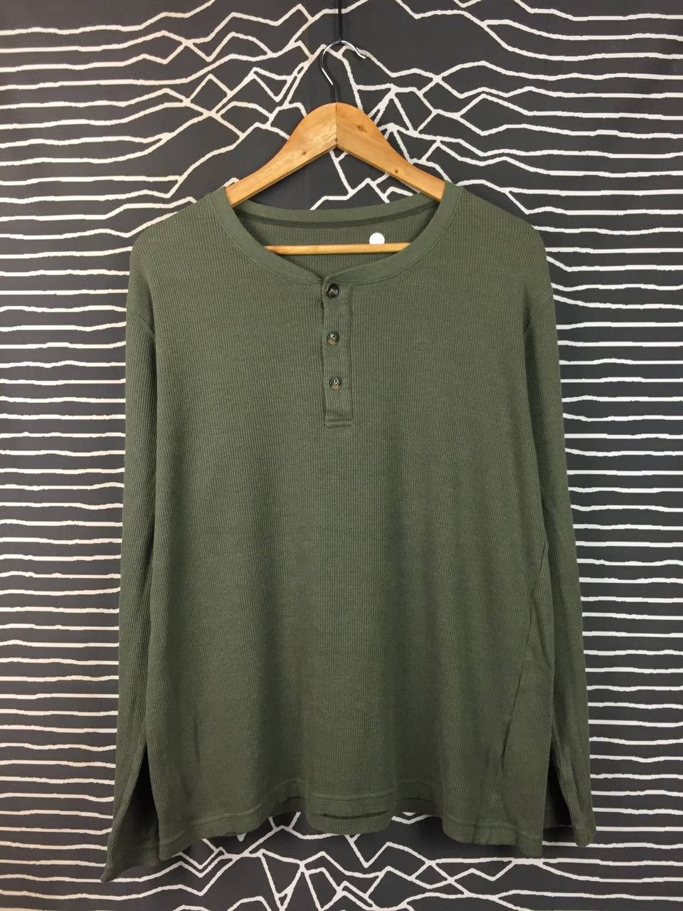 Uniqlo Uniqlo Waffle Knit Long Sleeve Henley Tee Size XL Size US XL / EU 56 / 4 - 1 Thumbnail