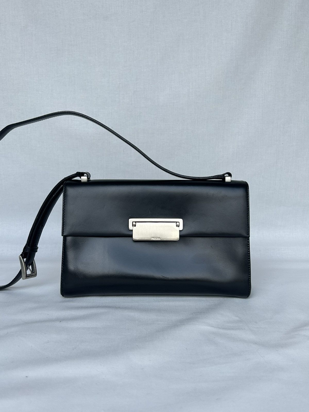 バッグ 00s PRADA archive leather shoulder bag 00s archives Prada leather shoulder bag