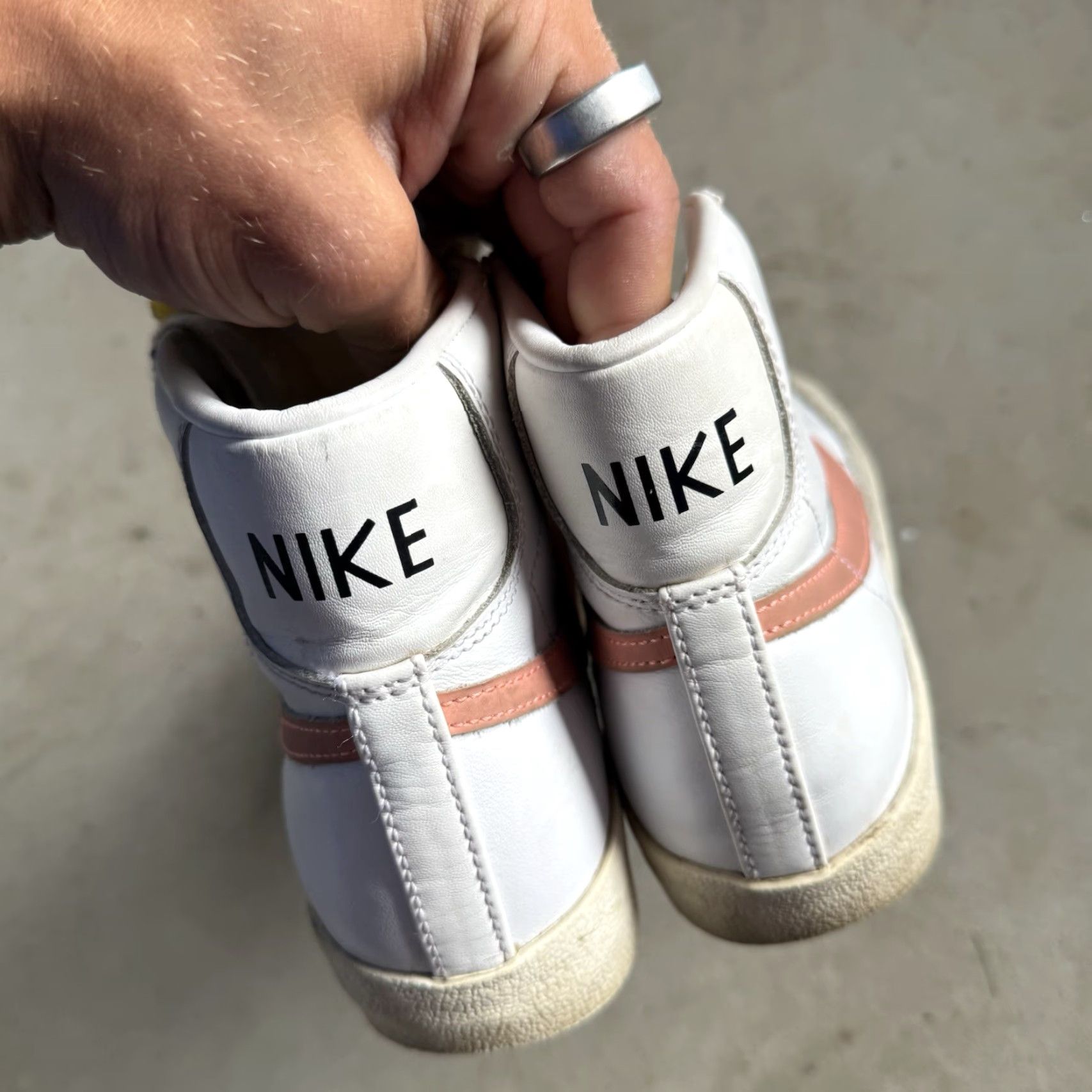 Nike Nike Blazer Mid '77 Vintage Women's Size 7 White Pink Athletic Shoes Sneakers Size M / US 6-8 / IT 42-44 - 7 Thumbnail