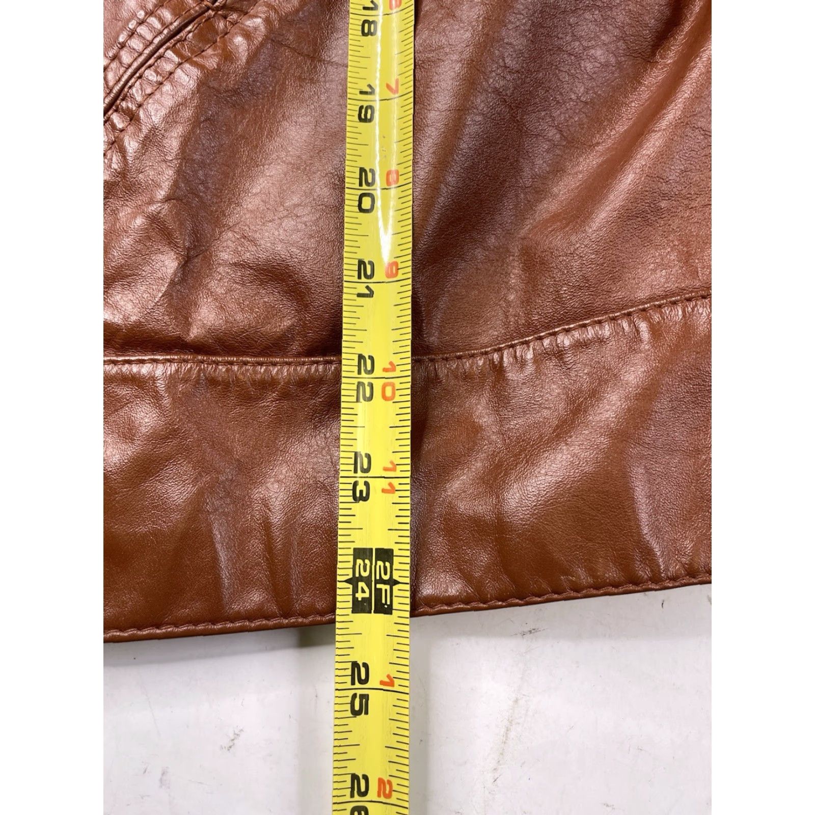 Vintage VINTAGE Wilson Brown Leather Jacket Moto Biker Rock Disco Women Size 40 Brown Leather Zipper Collared Short Length Size S / US 4 / IT 40 - 7 Thumbnail