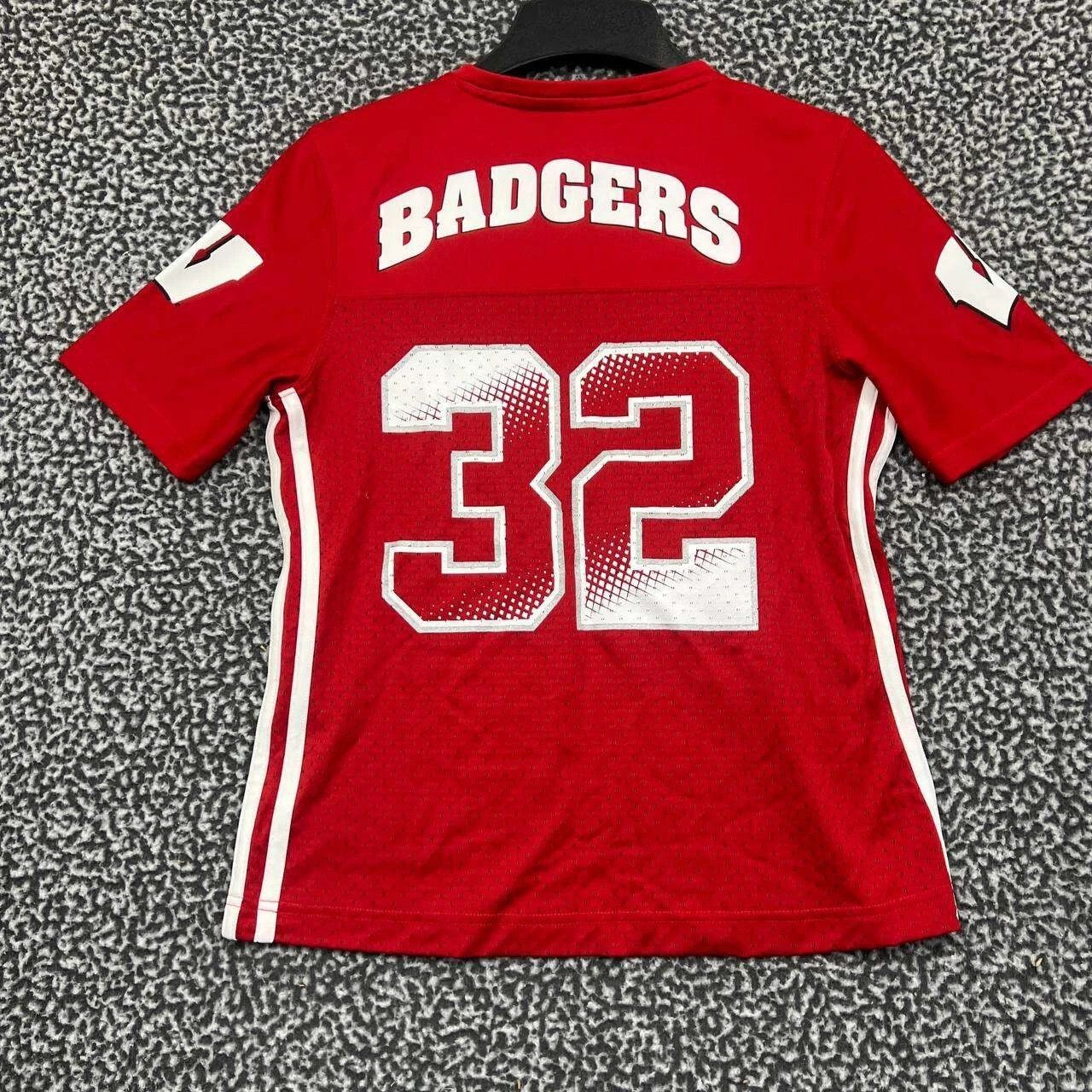 Adidas Wisconsin Badgers #32 Jersey Shirt Women Short Sleeve S Size S / US 4 / IT 40 - 2 Thumbnail