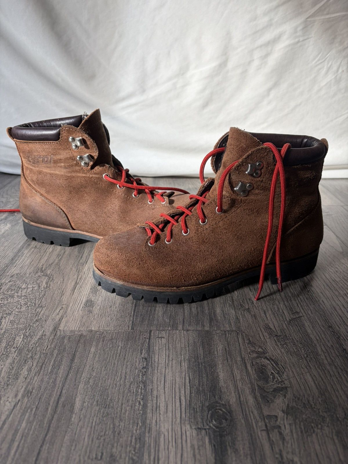 Tyrol hiking boots