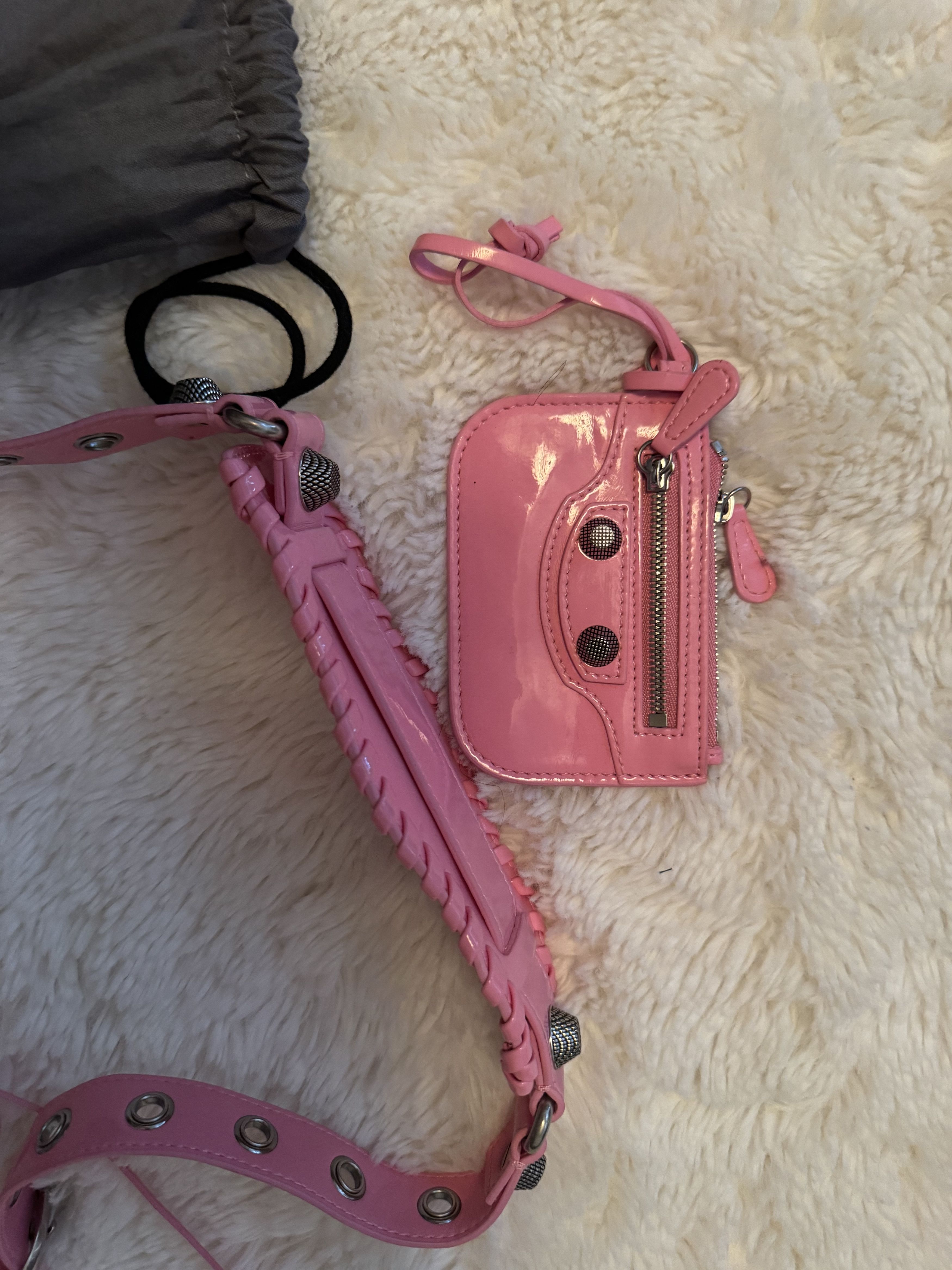 Balenciaga Balenciaga Pink Le Cagole XS Shoulder Bag Size ONE SIZE - 3 Thumbnail