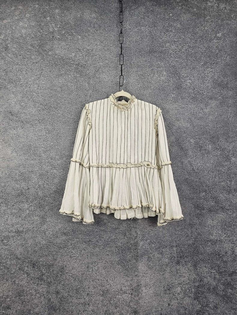 Chanel Chanel Trumpet long sleeves Size XS / US 0-2 / IT 36-38 - 1 Thumbnail