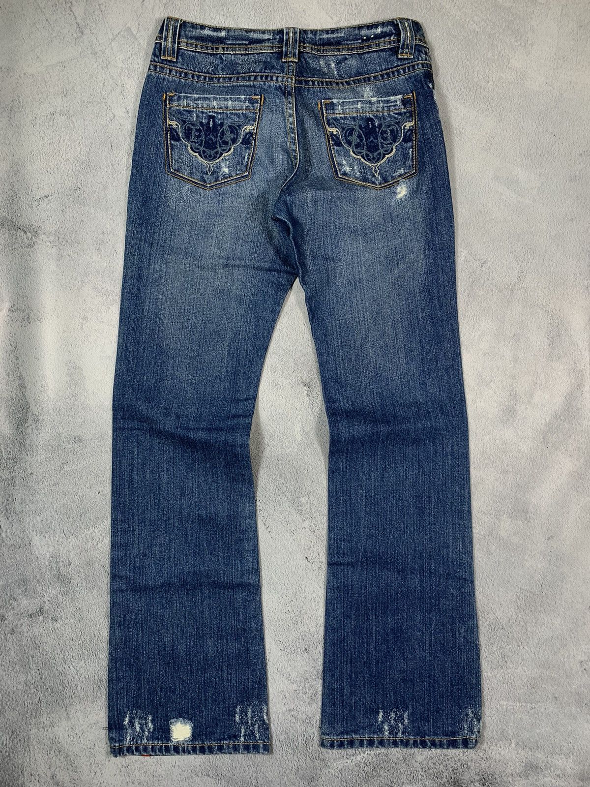 Japanese Brand × Vintage Vintage Y2K Low rise distressed faded regular denim jeans Size 29" - 1 Thumbnail