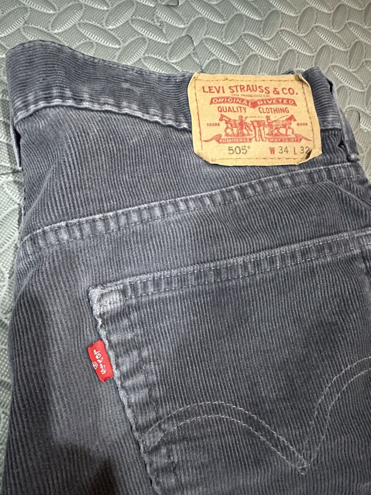 Levi's Levi’s 505 Corduroy Pants Black Regular Vintage Y2K Cords Size US 34 / EU 50 - 5 Thumbnail