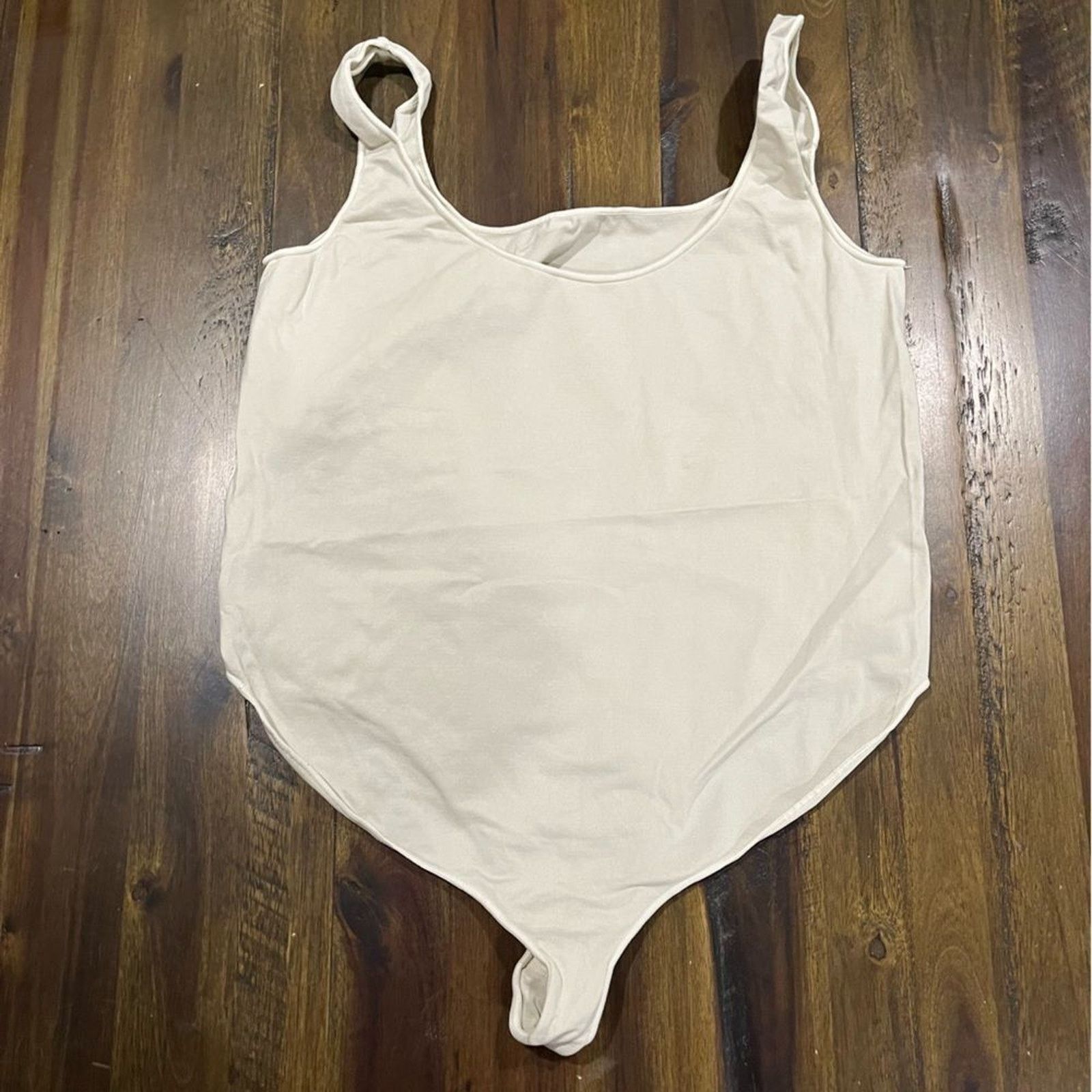 SKIMS NWOT Skims Essentials Scoop Neck Bodysuit Bone - Size 2X/3X Size XXL / US 16-18 / IT 52-54 - 5 Thumbnail