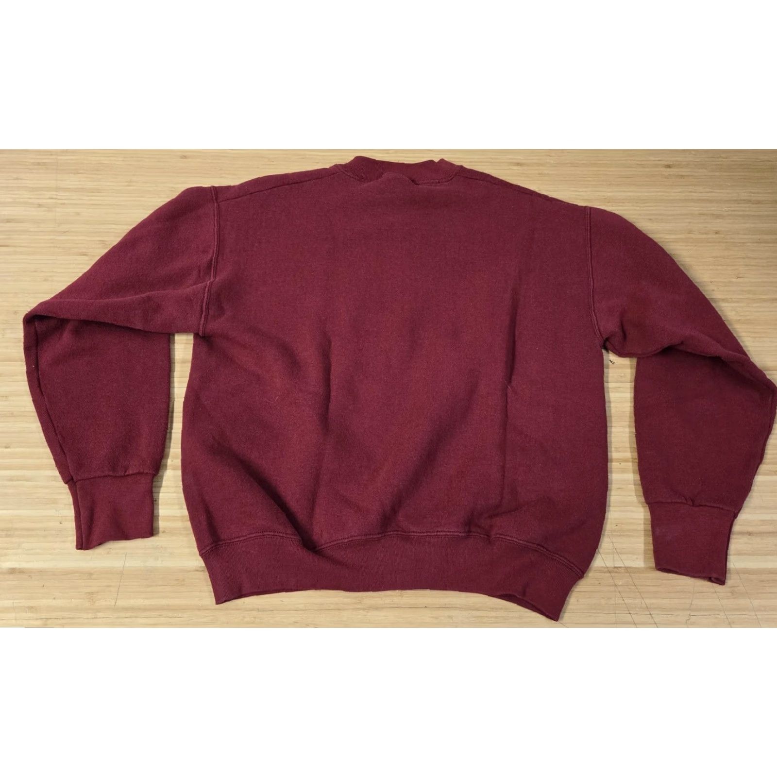 Fruit Of The Loom Fruit of the Loom Sweatshirt Mens Medium Crewneck Embroidered Southwest Kachina Red Graphic Print Fleece Size US M / EU 48-50 / 2 - 5 Thumbnail